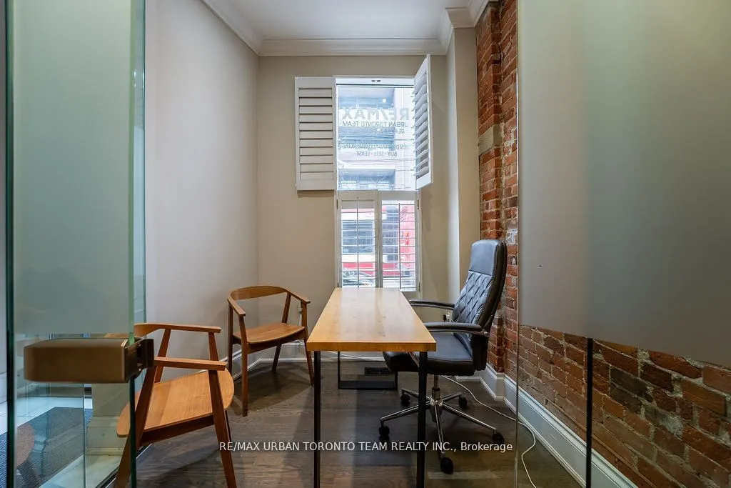 502 King Street E