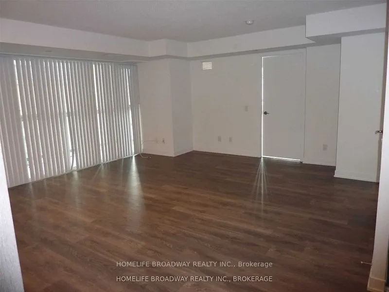 87 Peter Street, #813