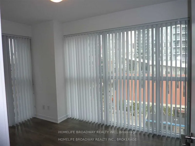87 Peter Street, #813