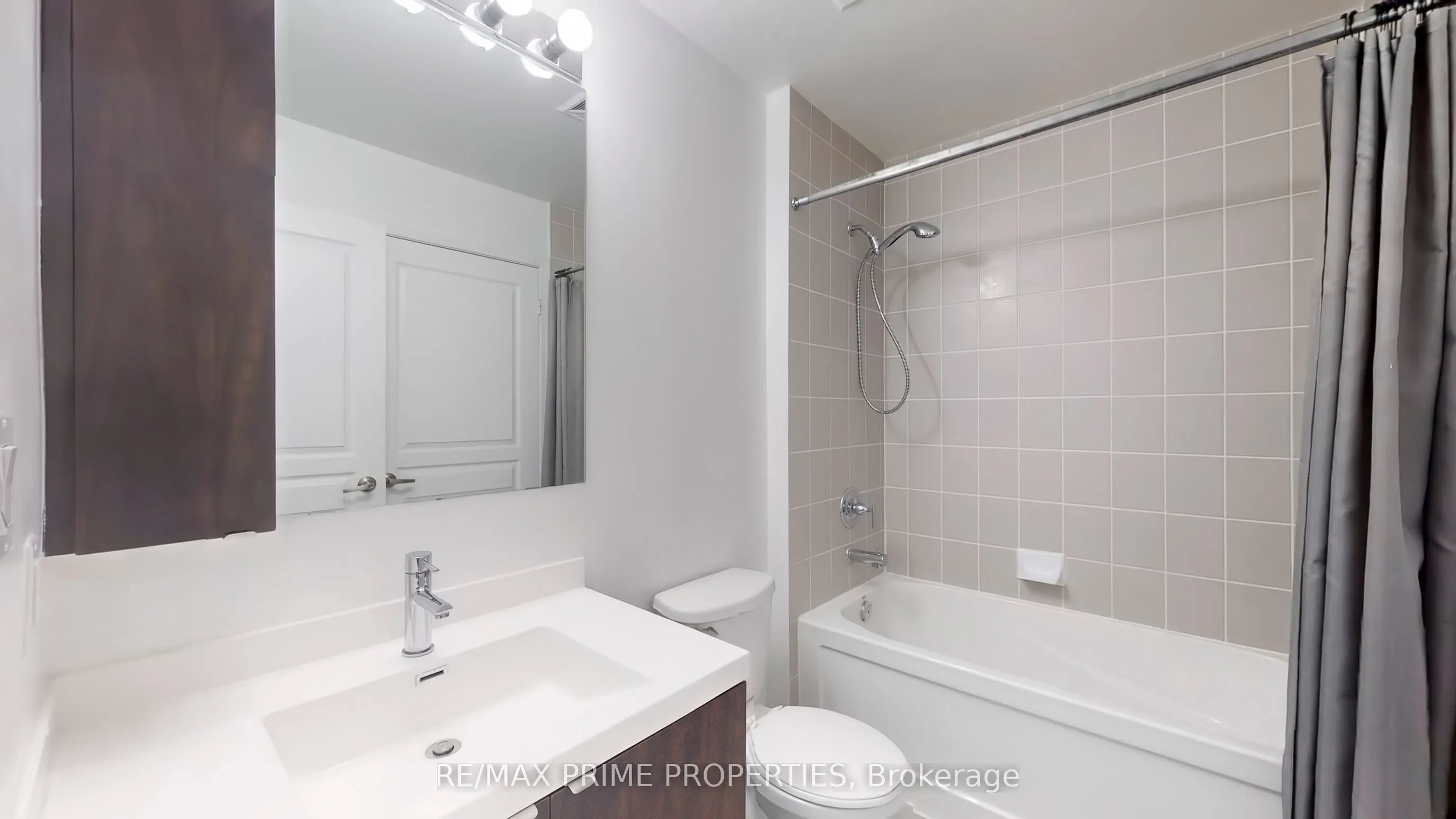 352 Front Street W, #1116