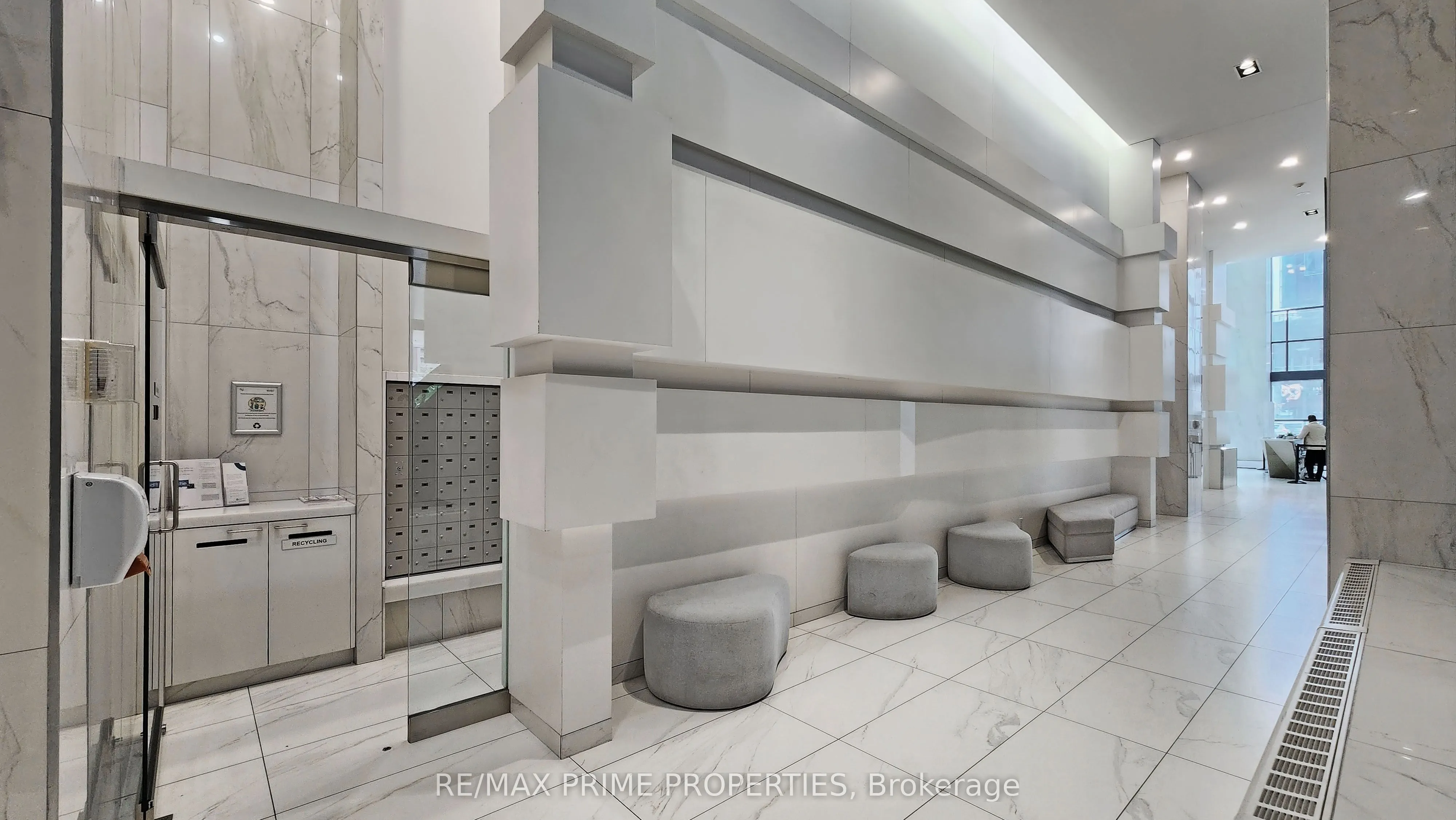 352 Front Street W, #1116