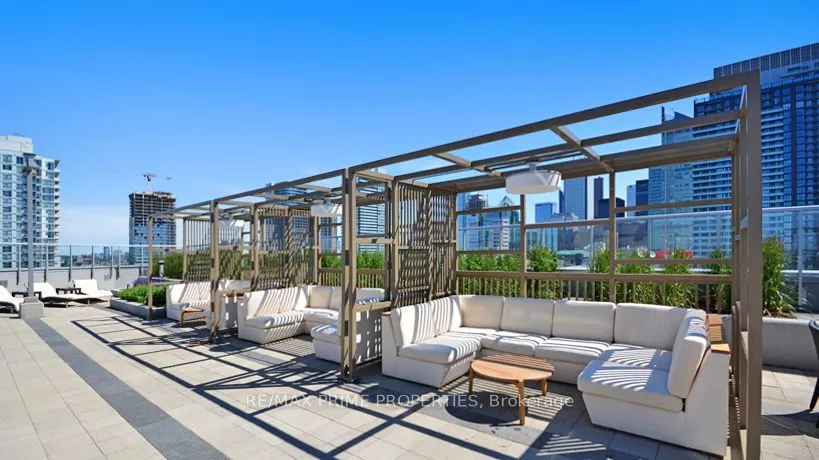 352 Front Street W, #1116