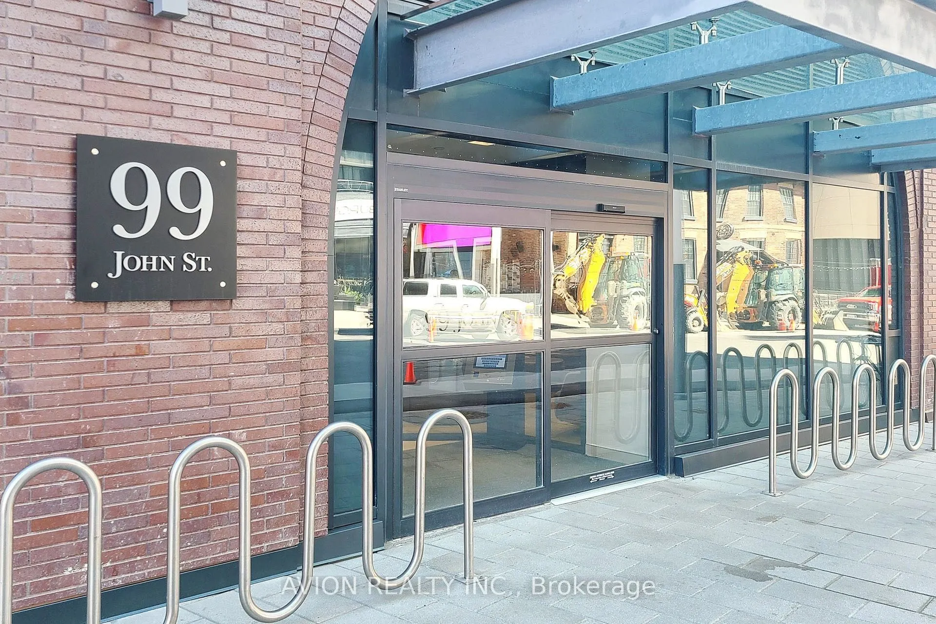 99 John Street, #801