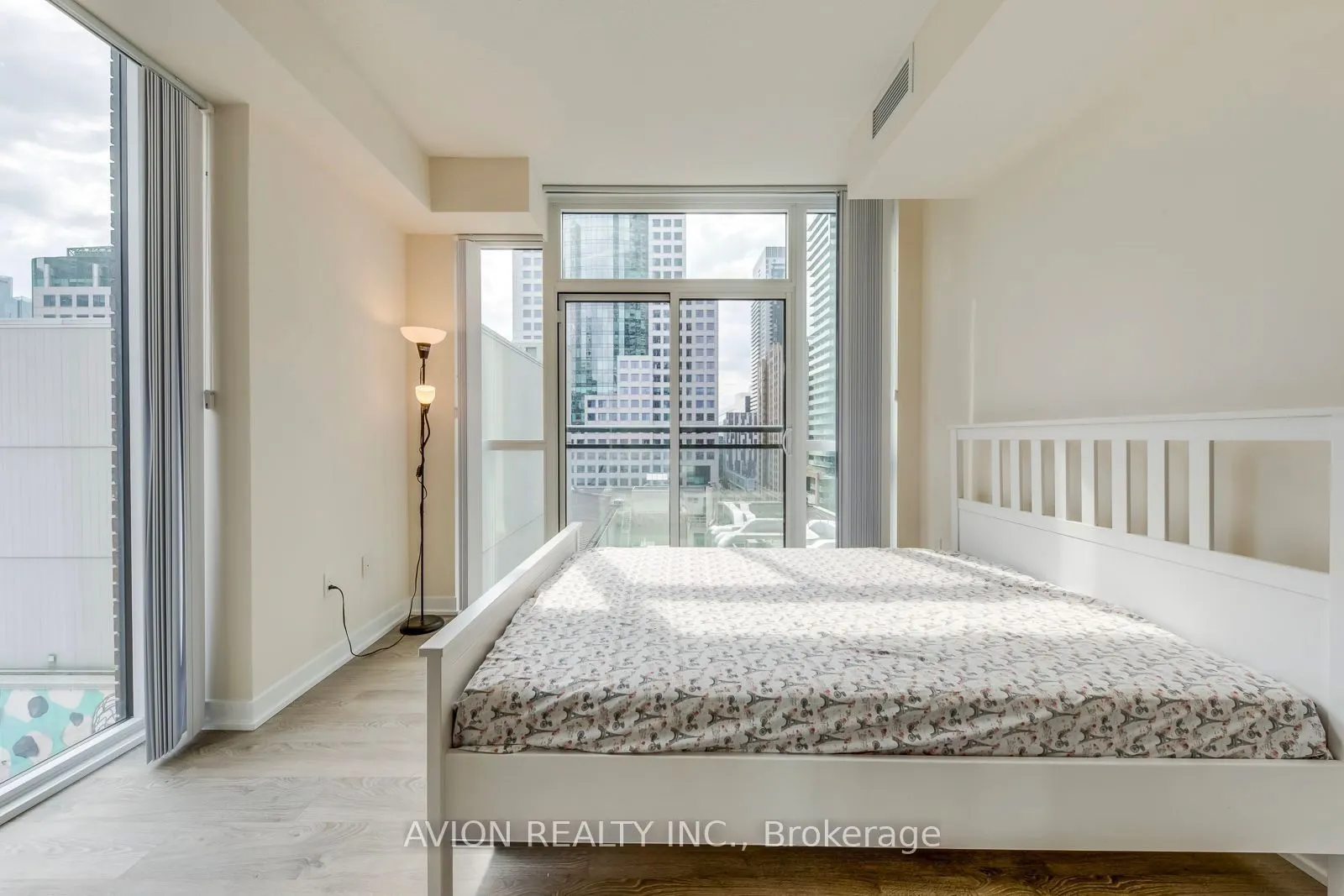 99 John Street, #801