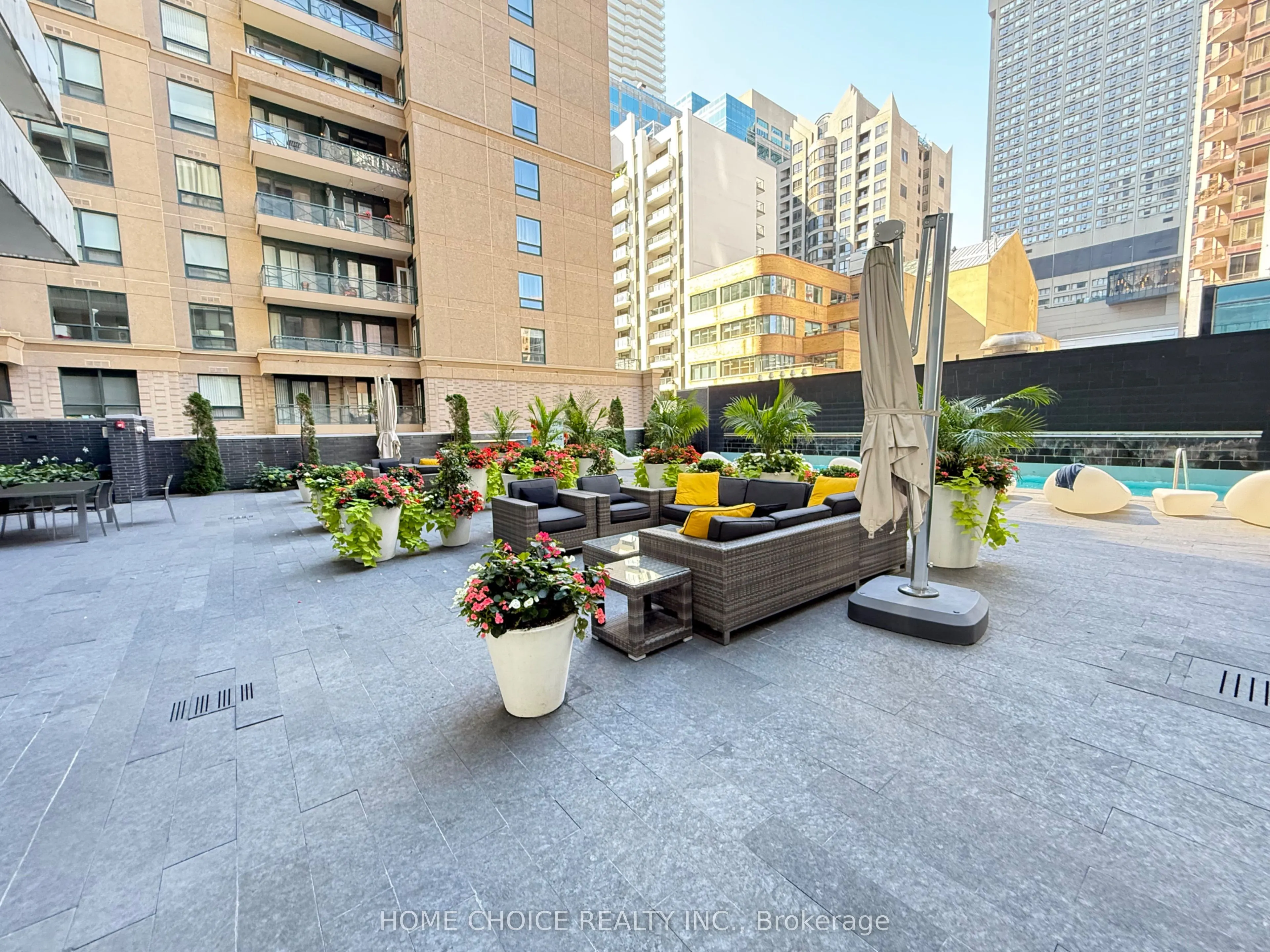 42 Charles Street E, #1405