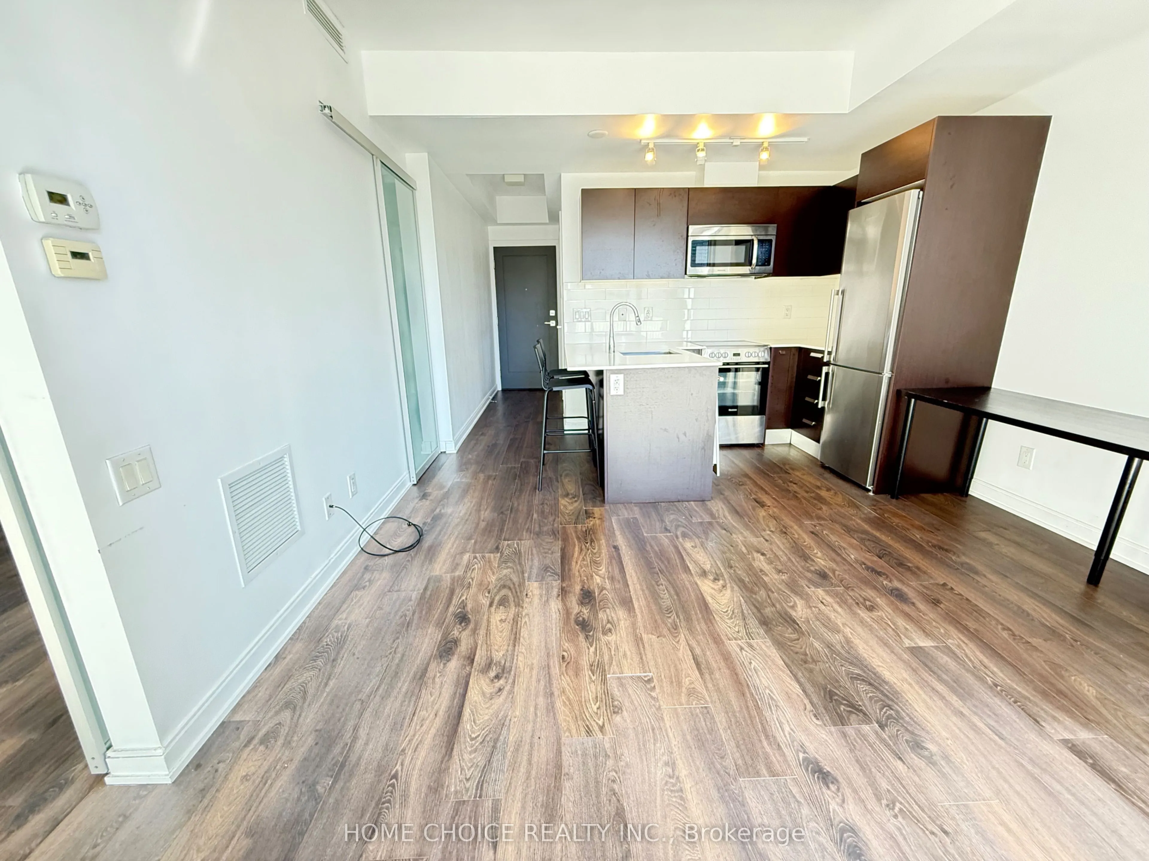42 Charles Street E, #1405