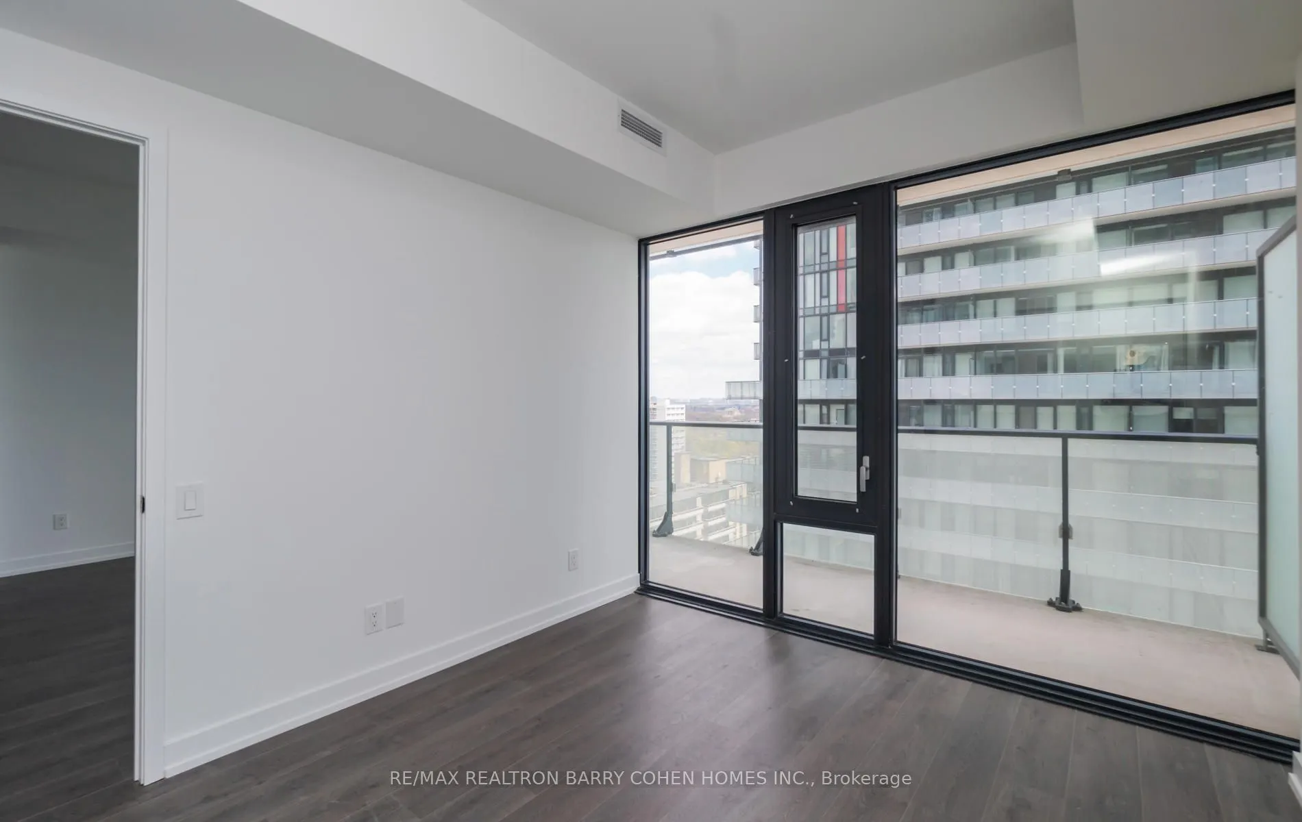 161 Roehampton Avenue, #1807