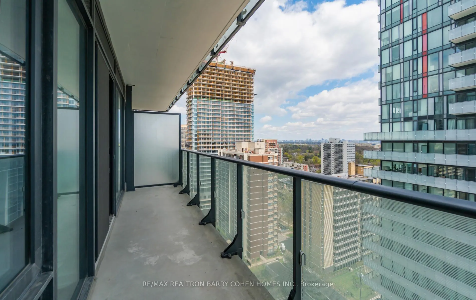 161 Roehampton Avenue, #1807