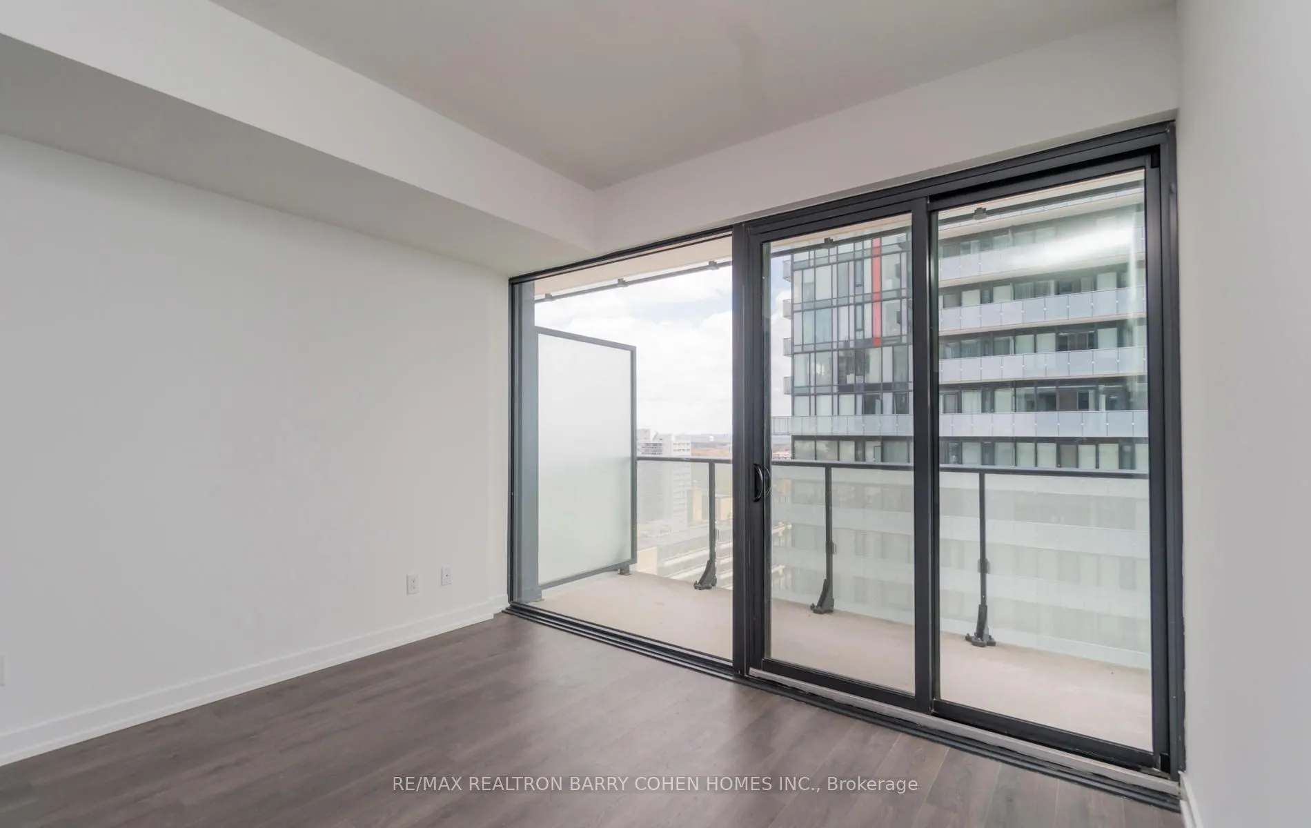 161 Roehampton Avenue, #1807