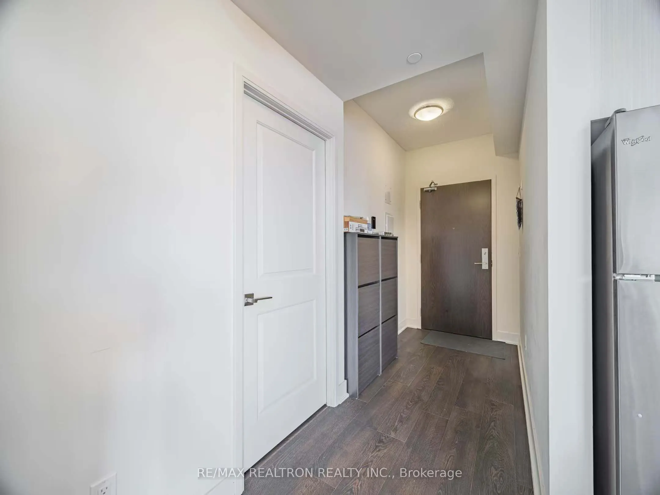 88 Sheppard Avenue E, #2807