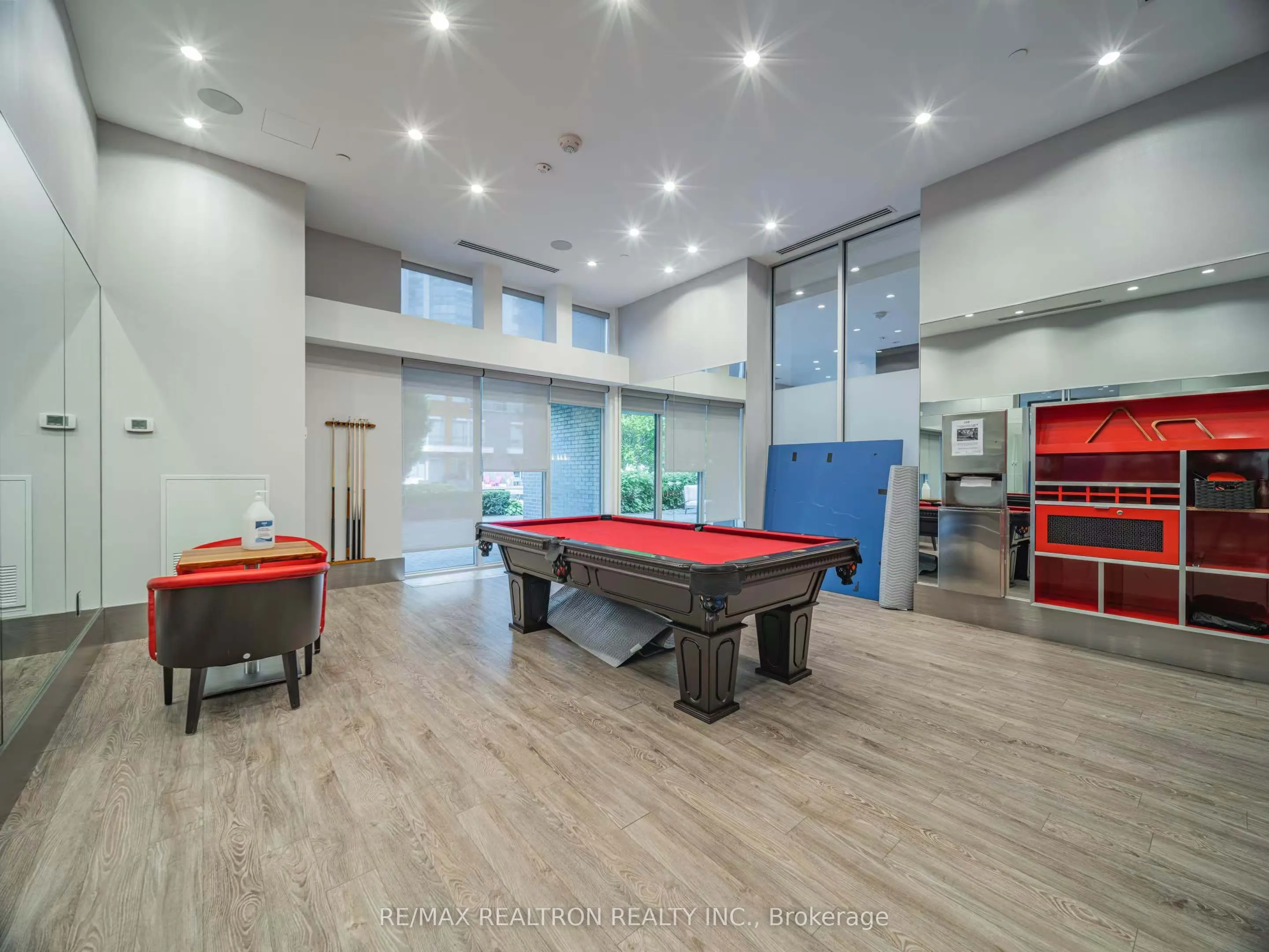 88 Sheppard Avenue E, #2807