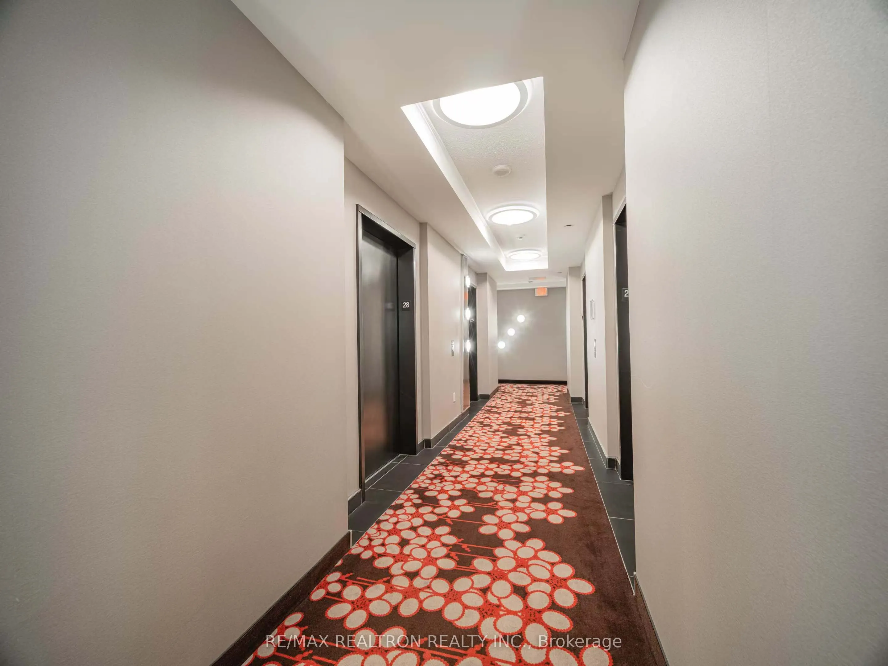 88 Sheppard Avenue E, #2807