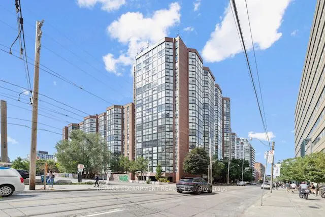 705 King Street W, #907