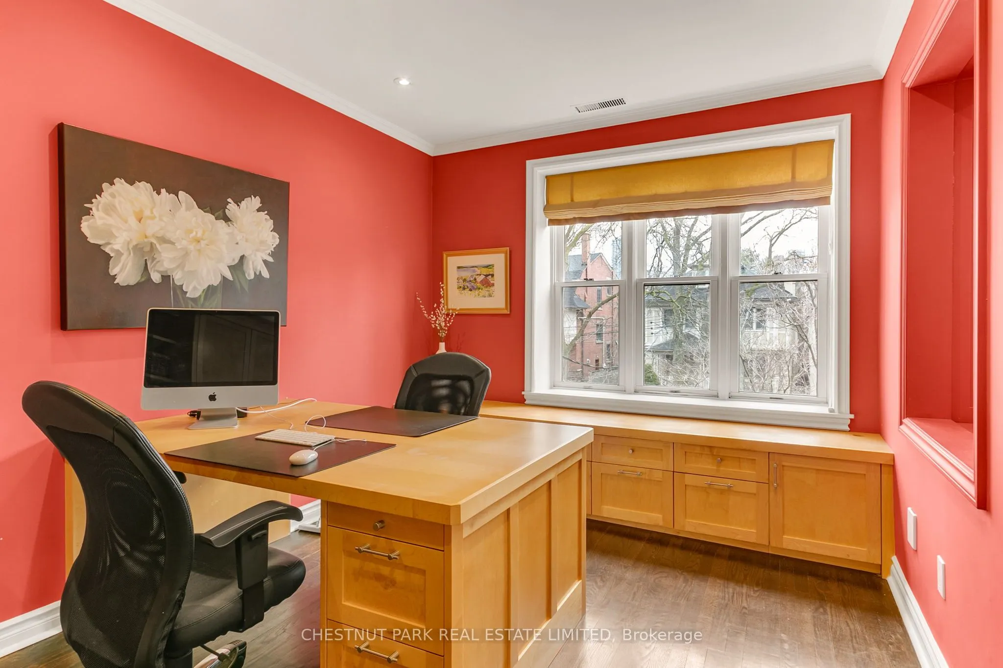 68 Rowanwood Avenue
