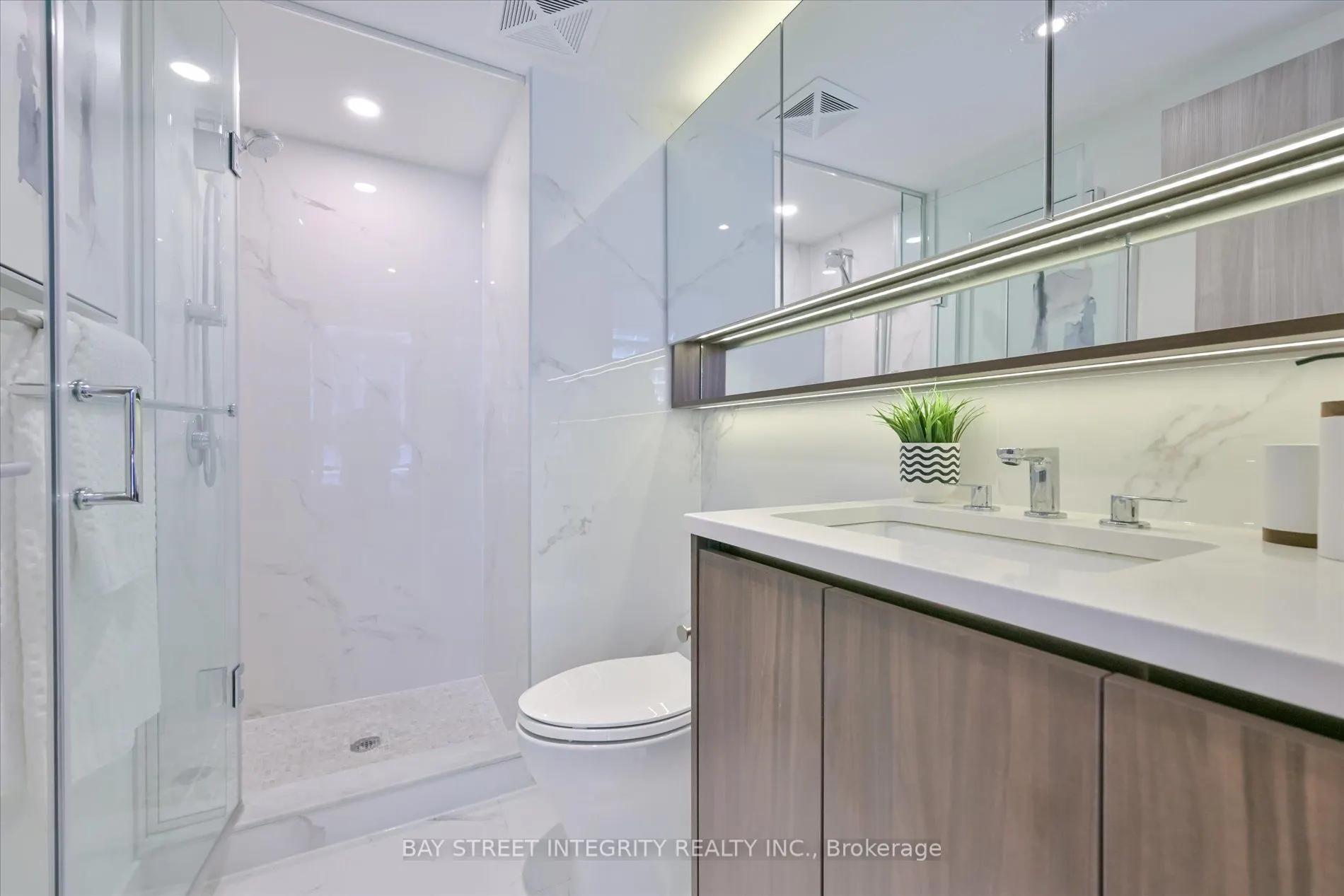 38 Widmer Street, #3507