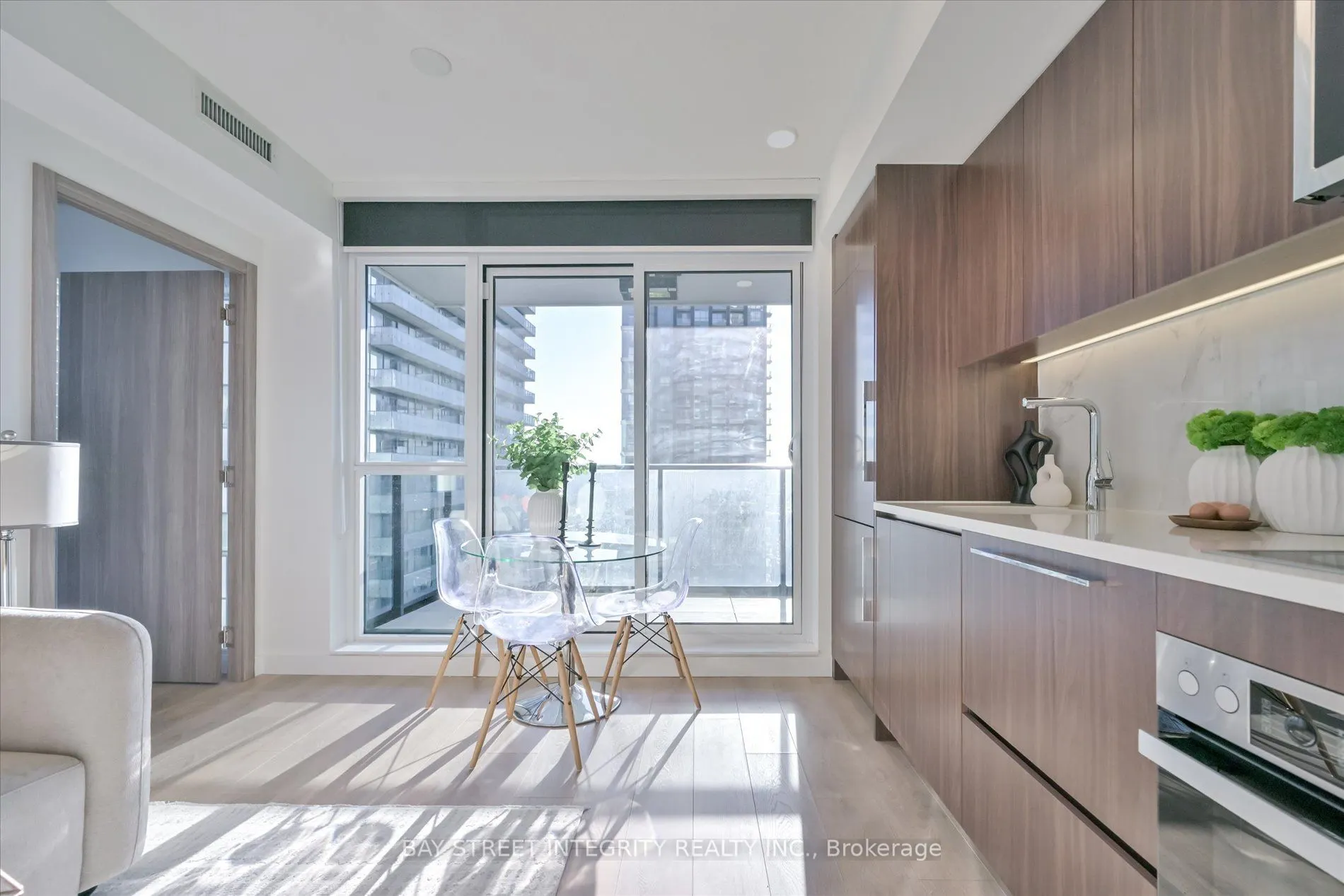 38 Widmer Street, #3507
