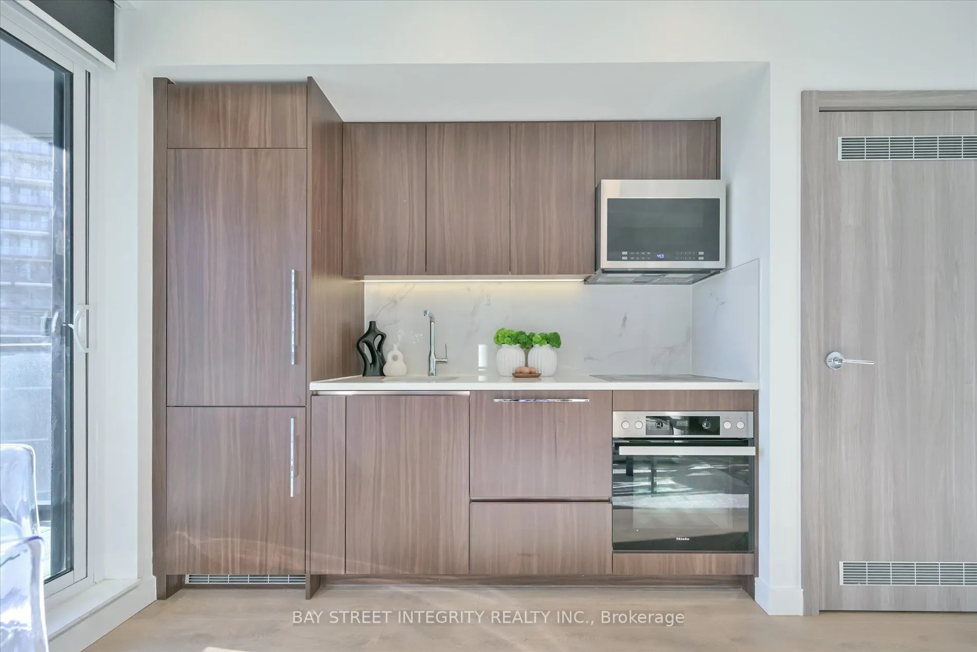 38 Widmer Street, #3507
