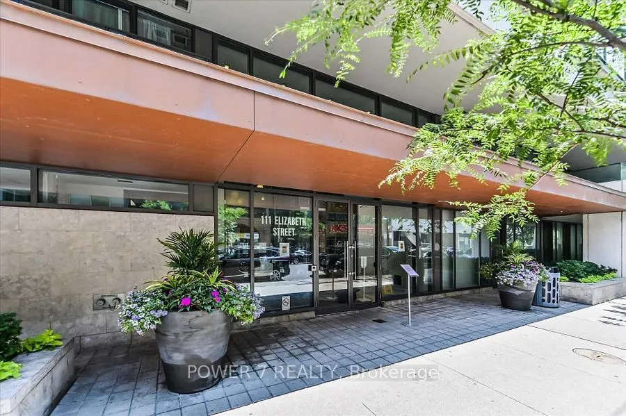 111 Elizabeth Street, #932