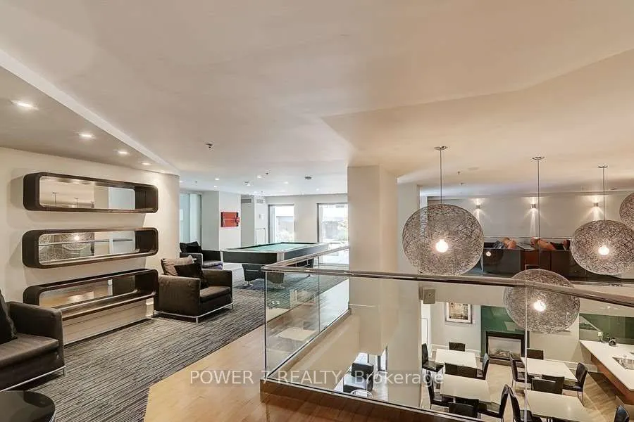 111 Elizabeth Street, #932