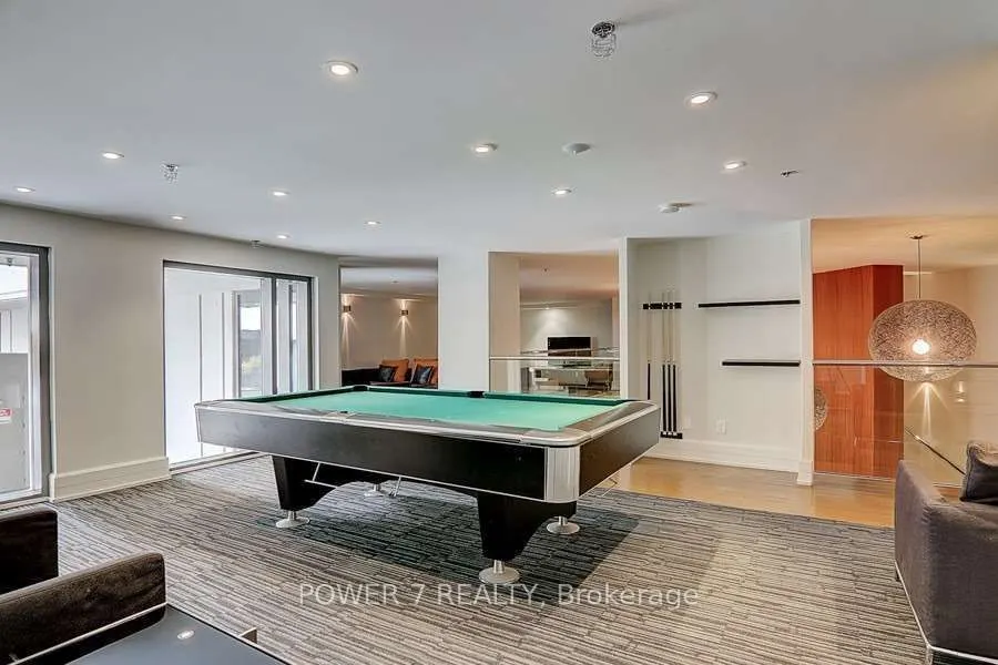 111 Elizabeth Street, #932