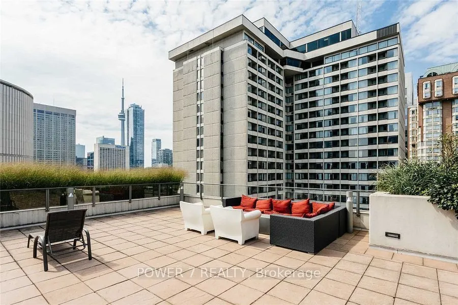 111 Elizabeth Street, #932