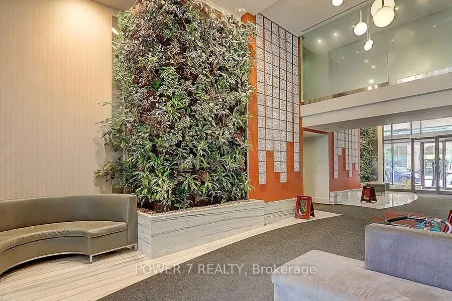 111 Elizabeth Street, #932