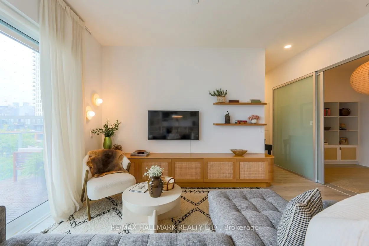 20 Tubman Avenue, #402