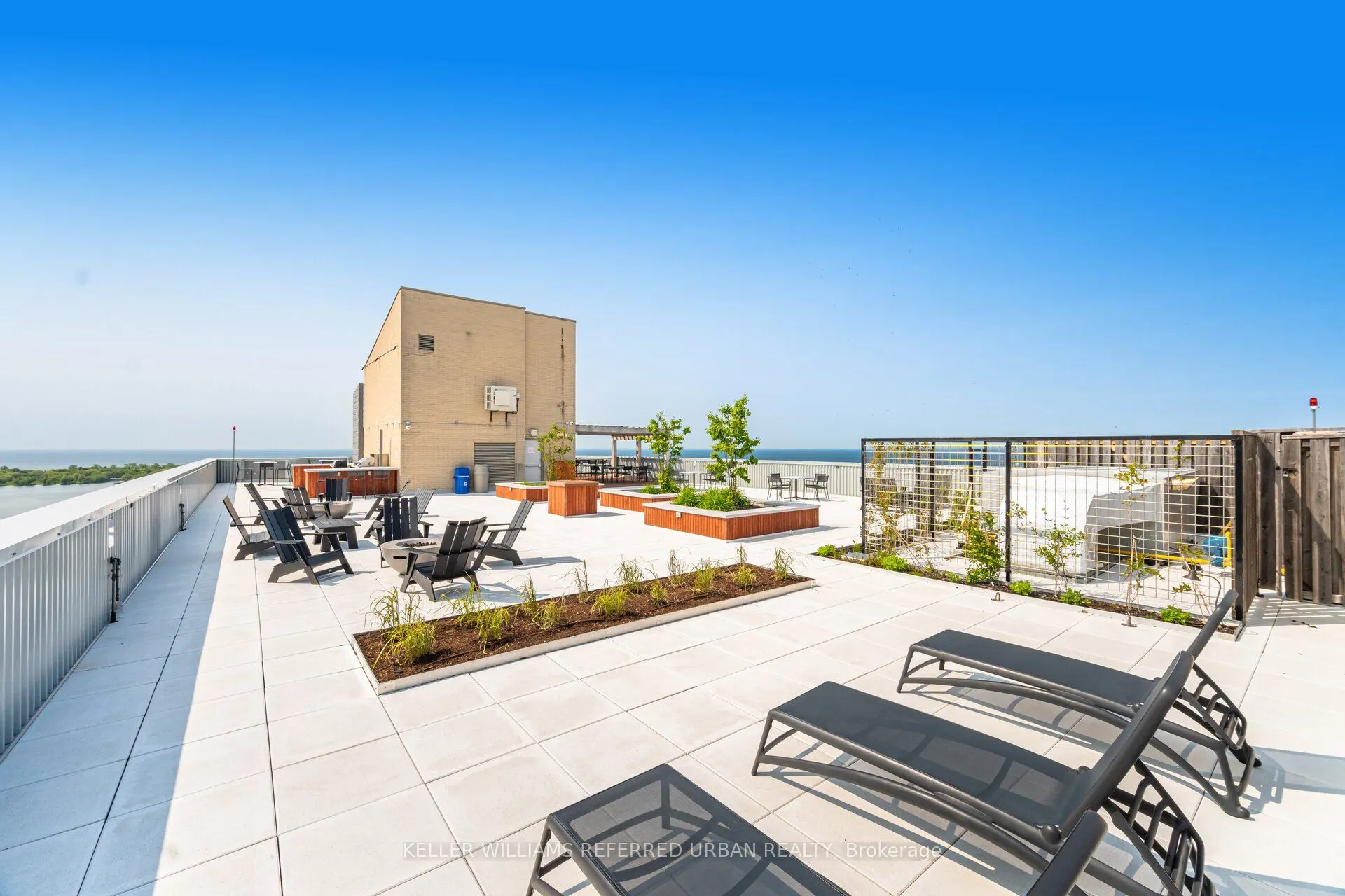 270 Queens Quay W, #2008