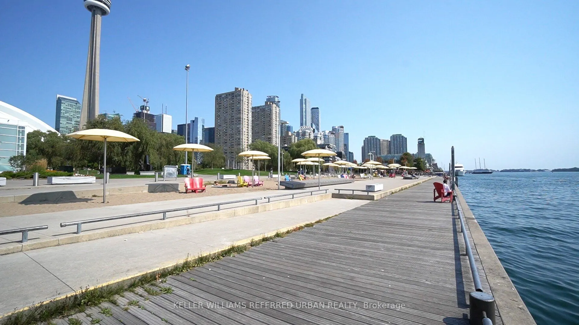 270 Queens Quay W, #2008