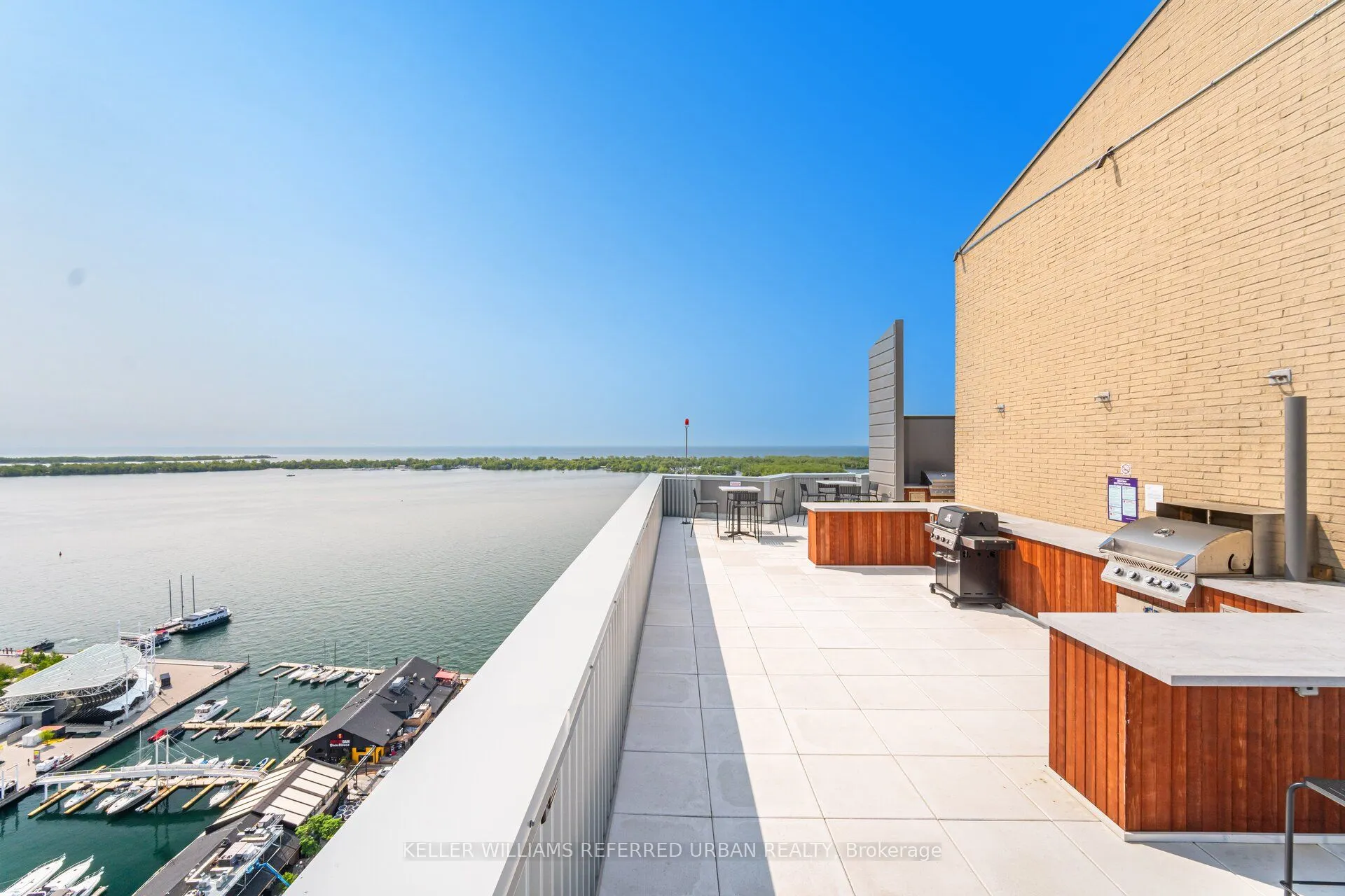 270 Queens Quay W, #2008