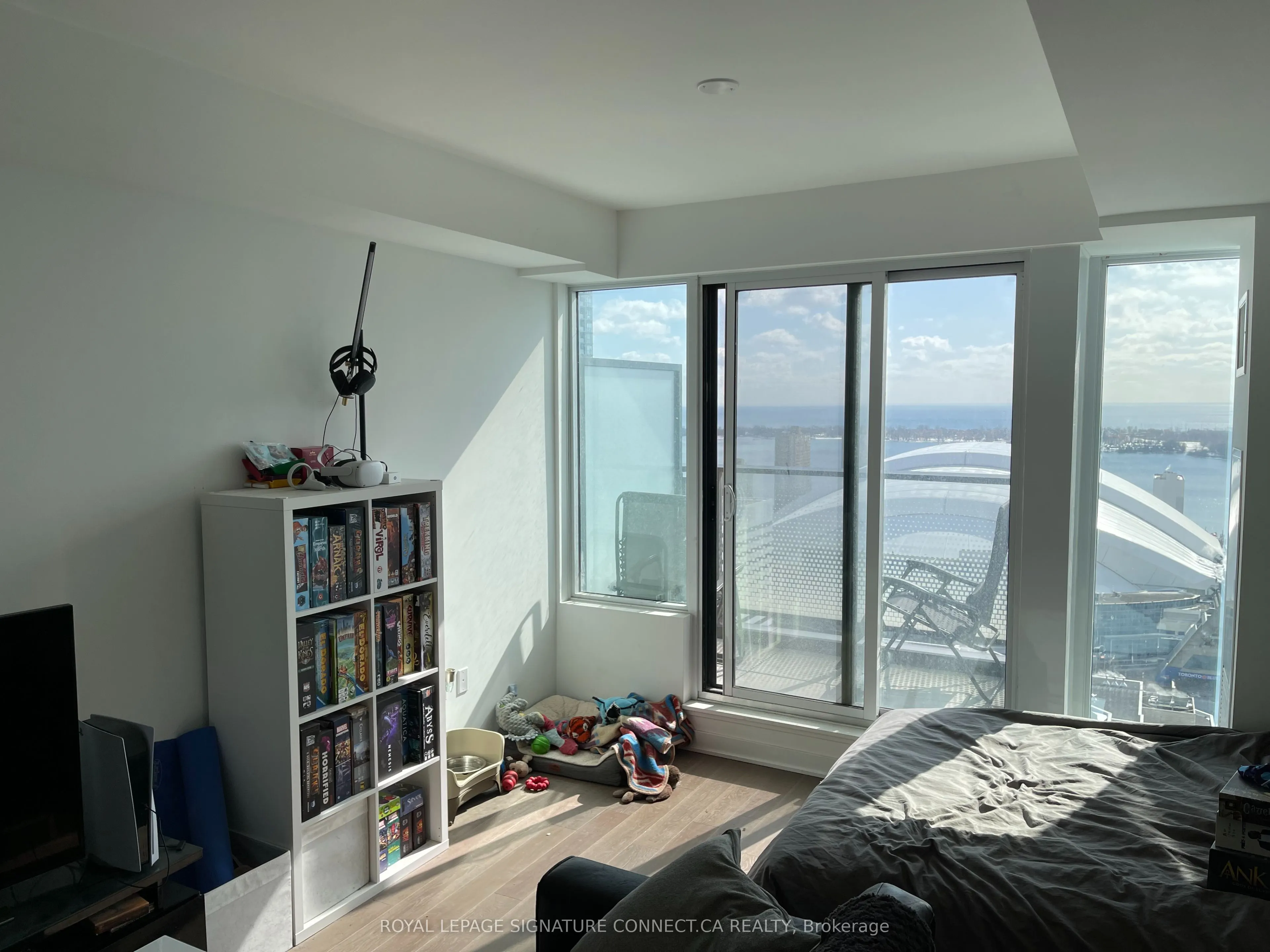 115 Blue Jays Way, #4003