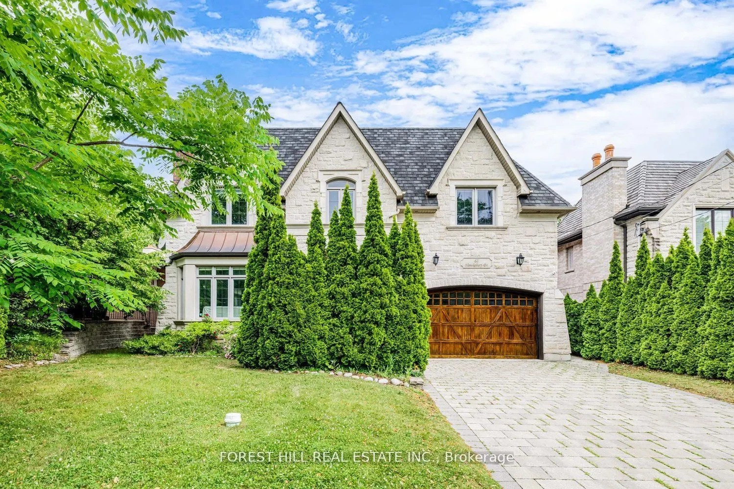 60 Hawksbury Drive