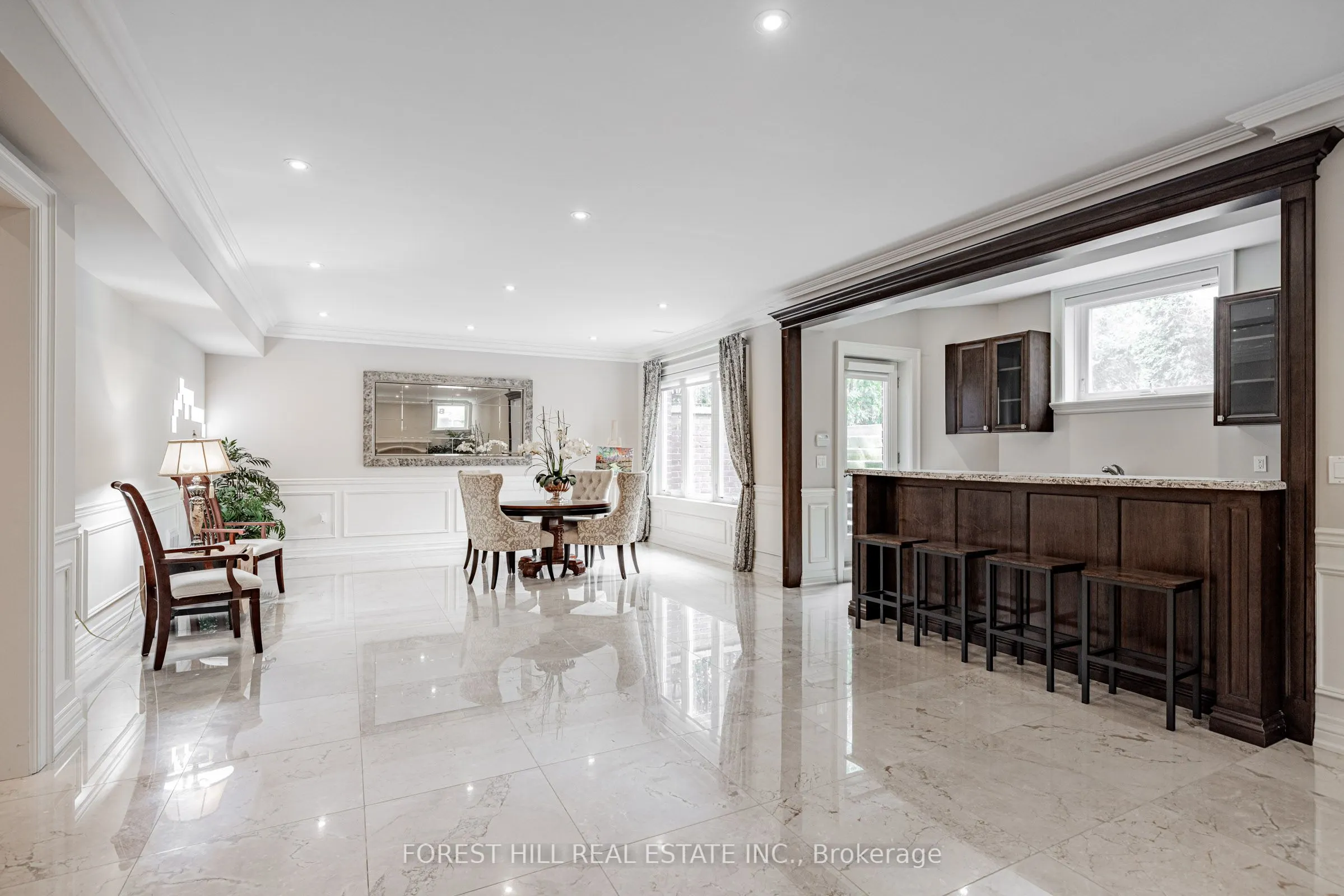 60 Hawksbury Drive