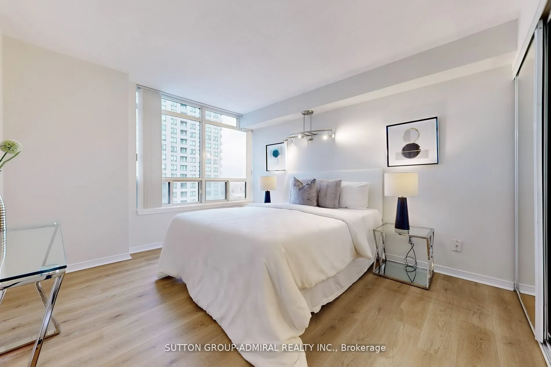 8 Hillcrest Avenue, #2005