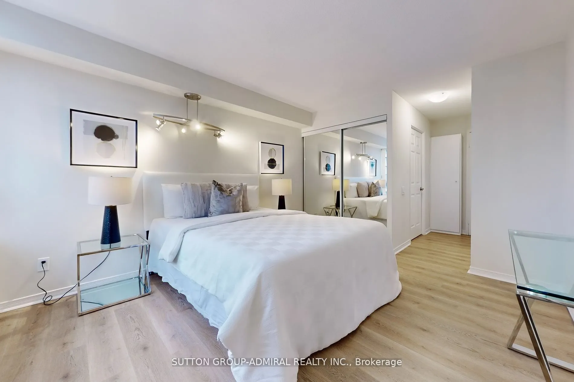 8 Hillcrest Avenue, #2005