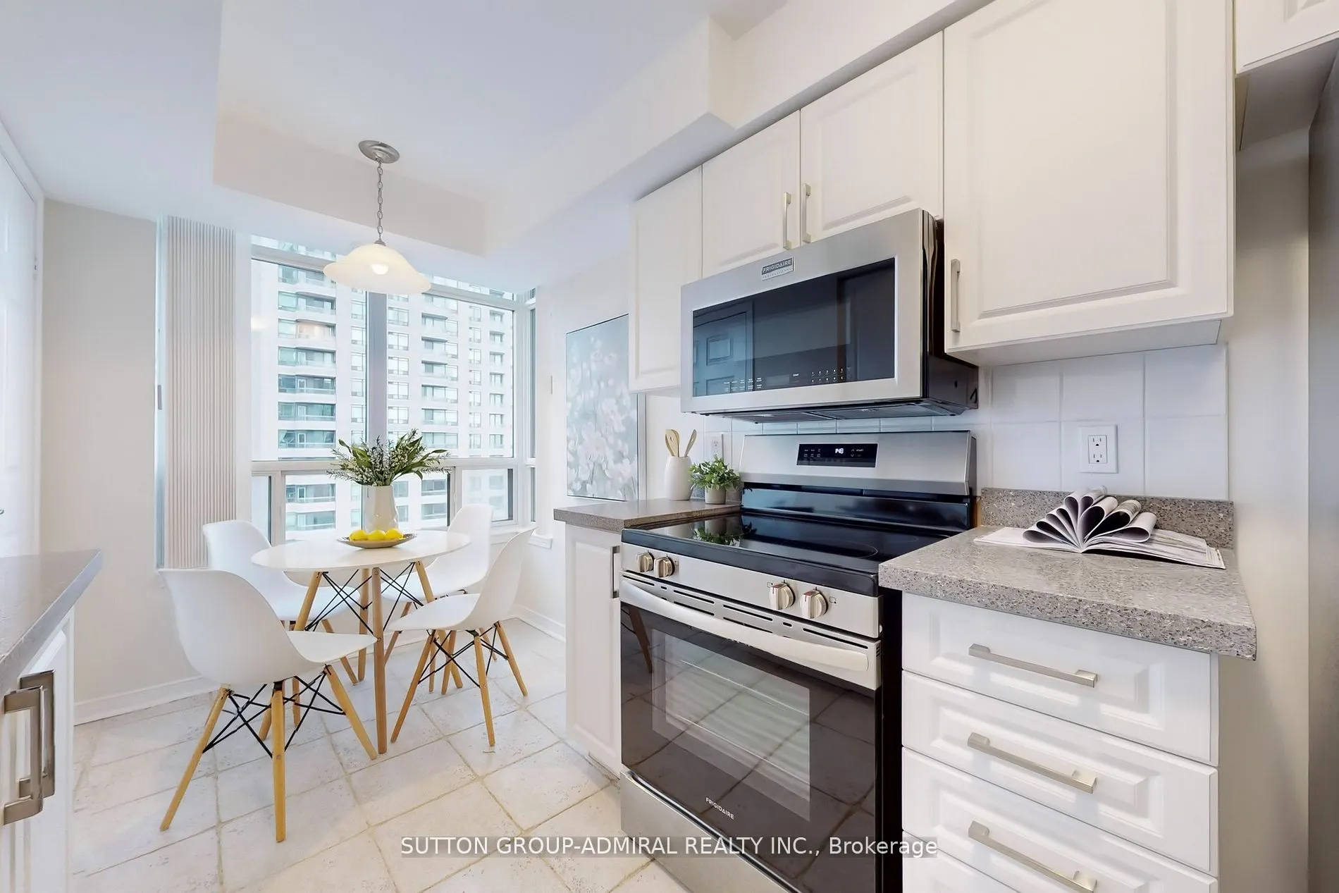 8 Hillcrest Avenue, #2005
