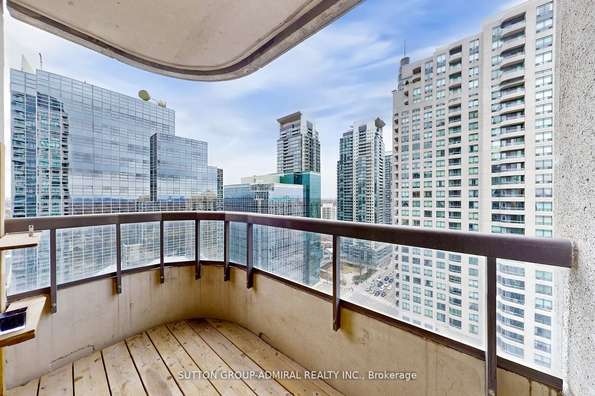 8 Hillcrest Avenue, #2005