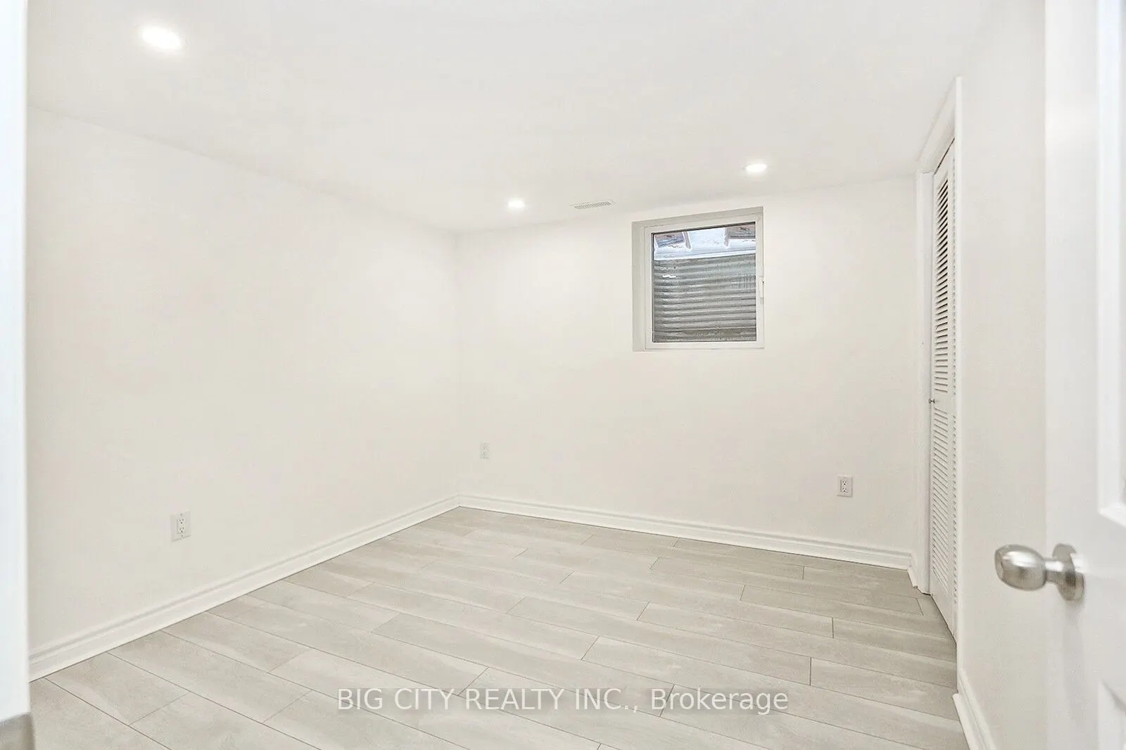 115 Apache Trail, #Lower