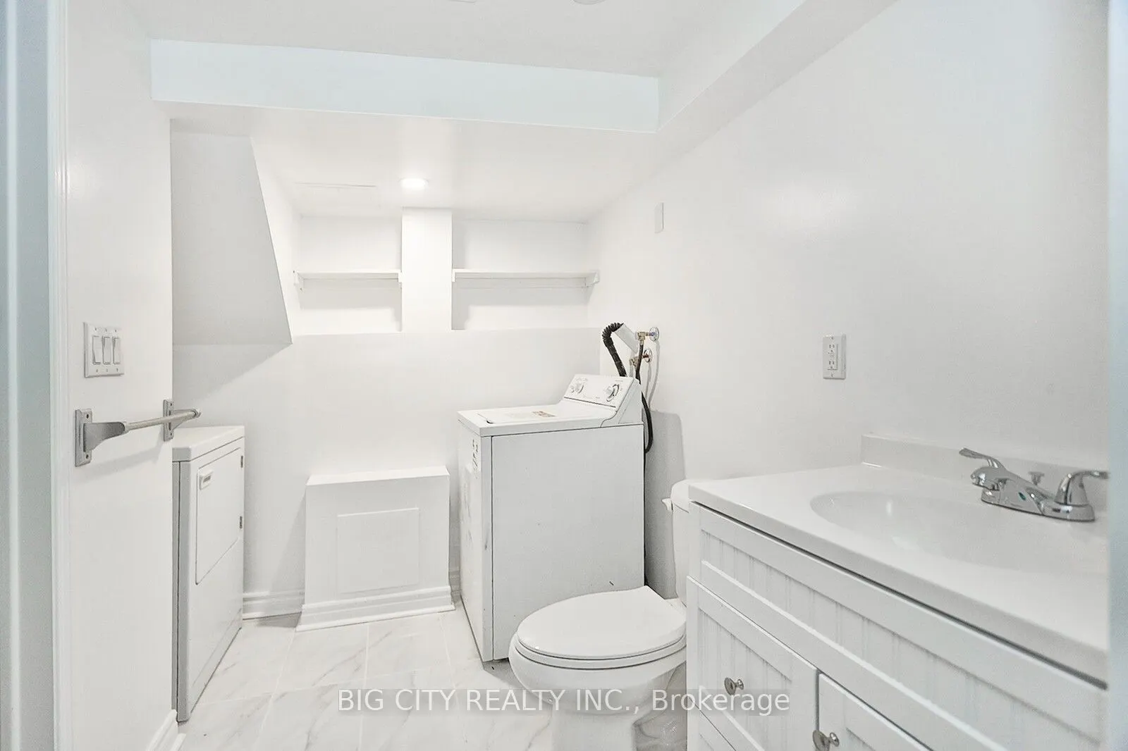 115 Apache Trail, #Lower