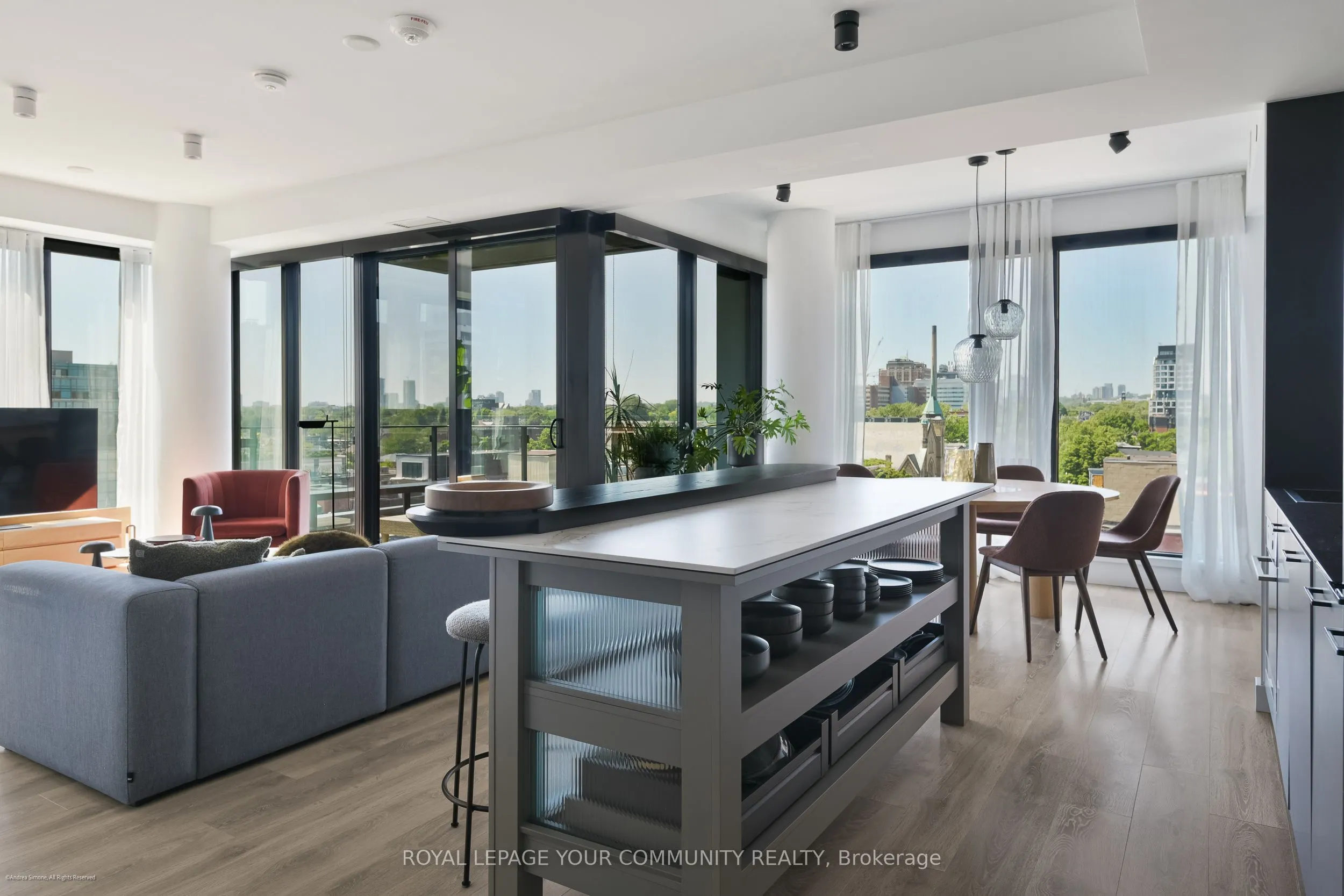 505 Richmond Street W, #612