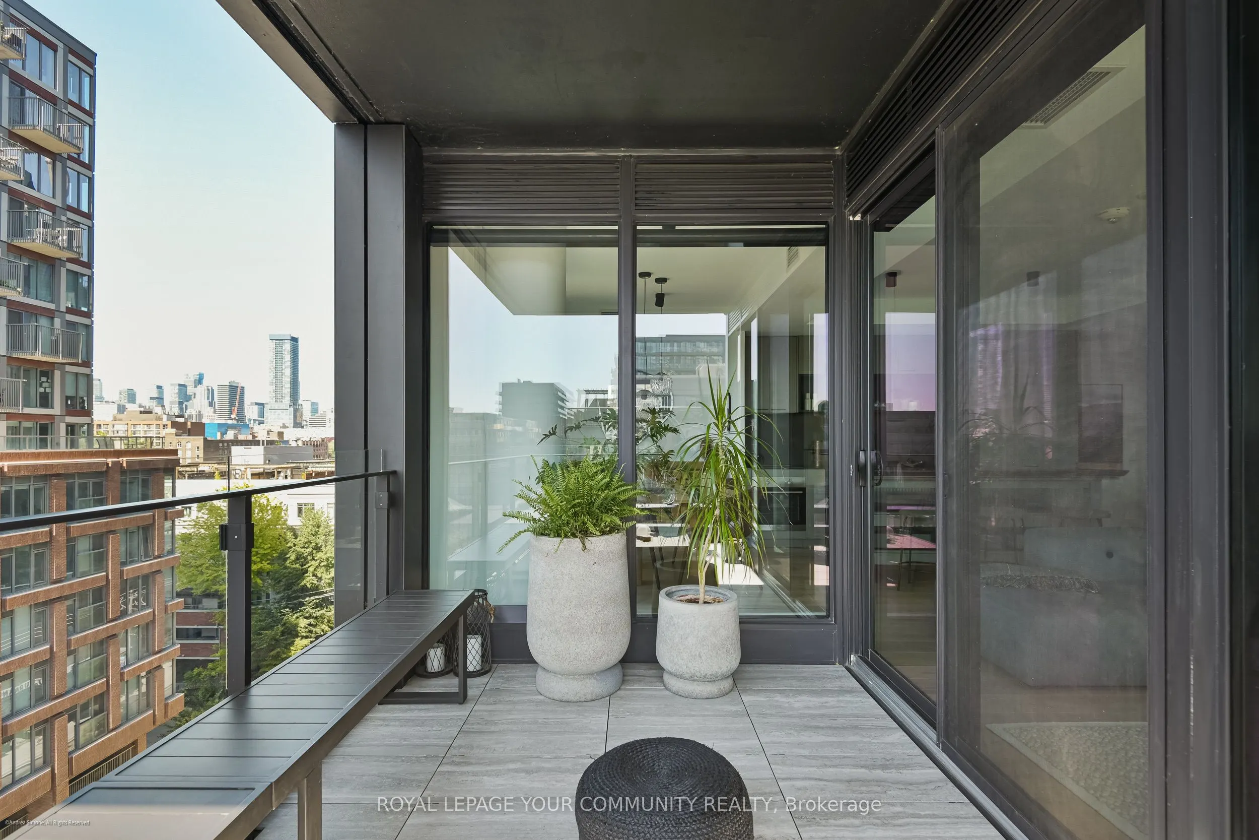 505 Richmond Street W, #612