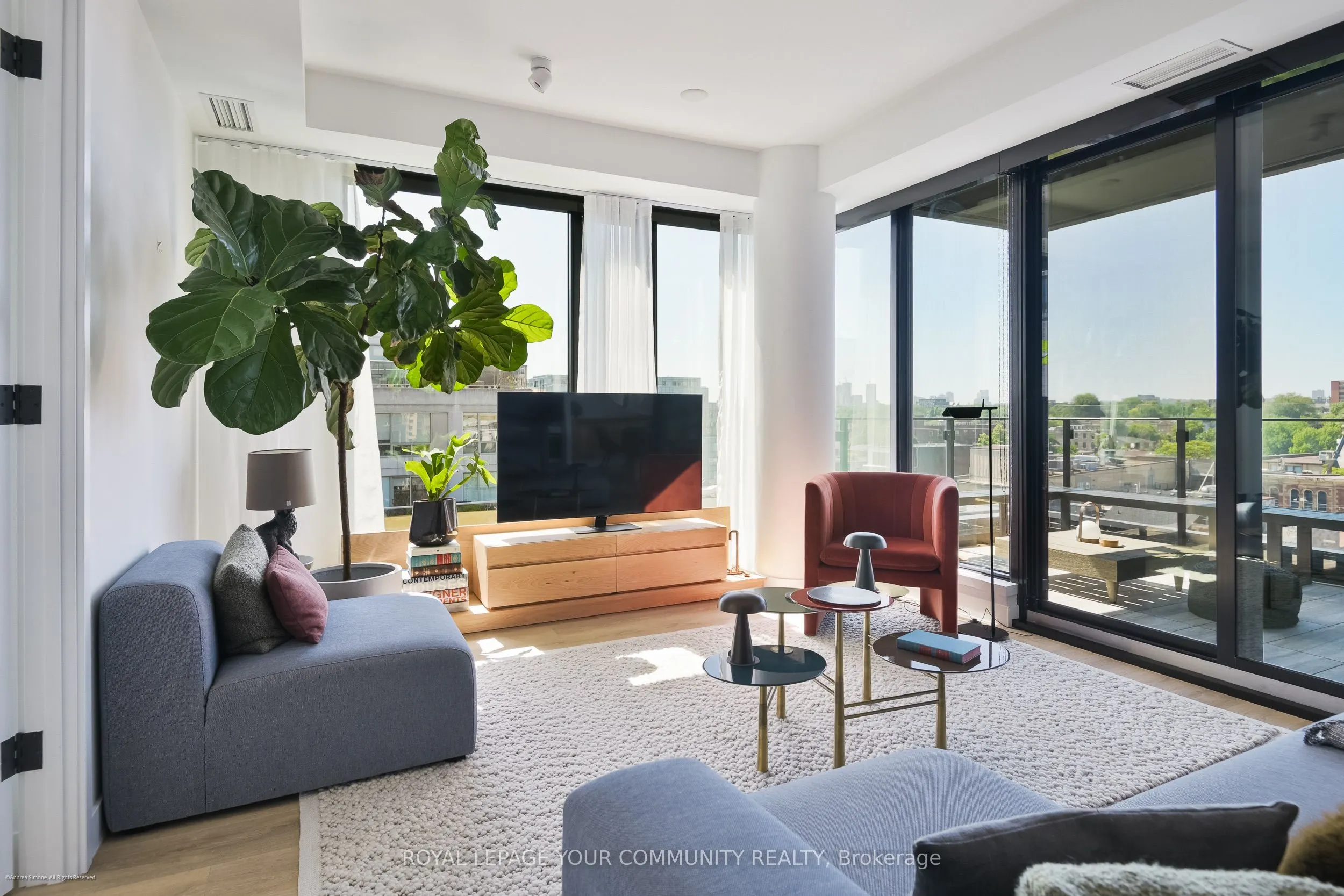 505 Richmond Street W, #612