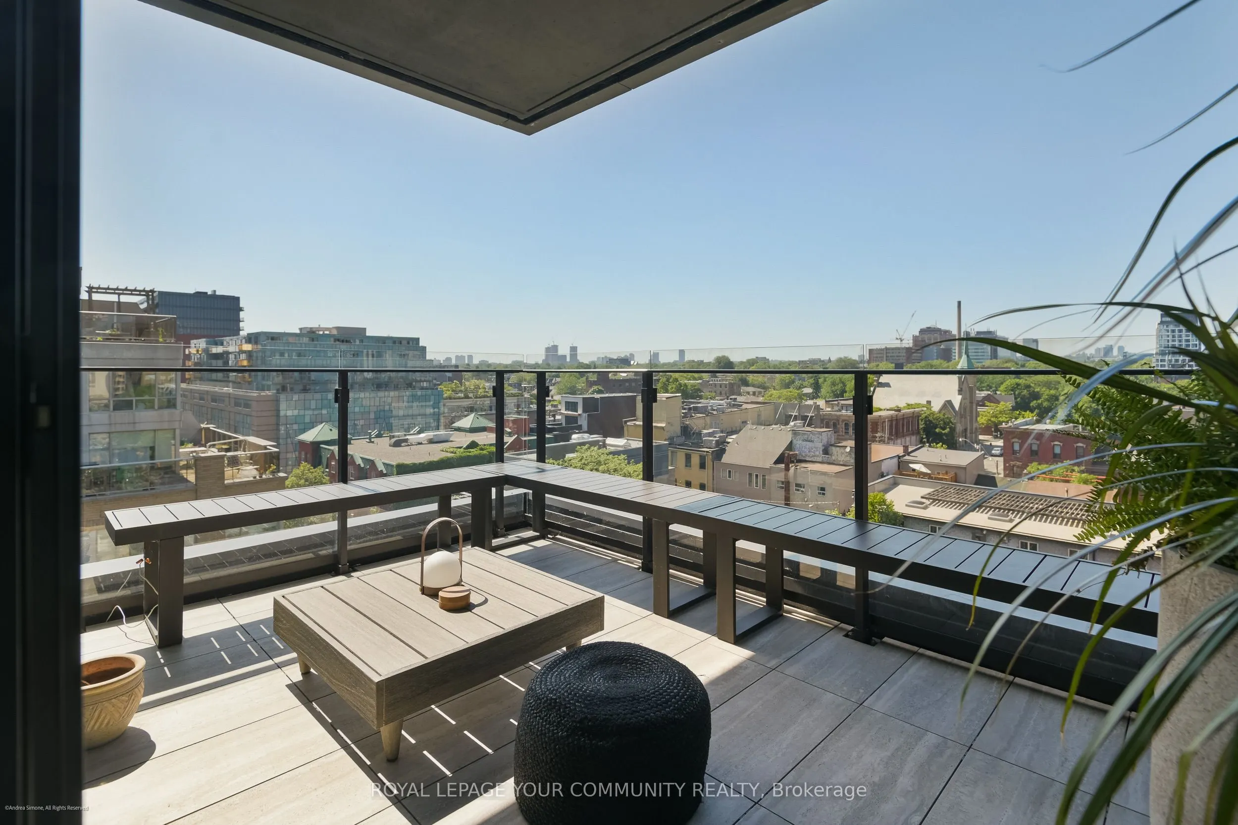 505 Richmond Street W, #612