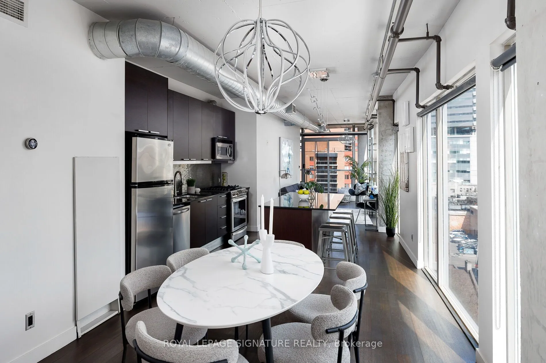 169 John Street, #801