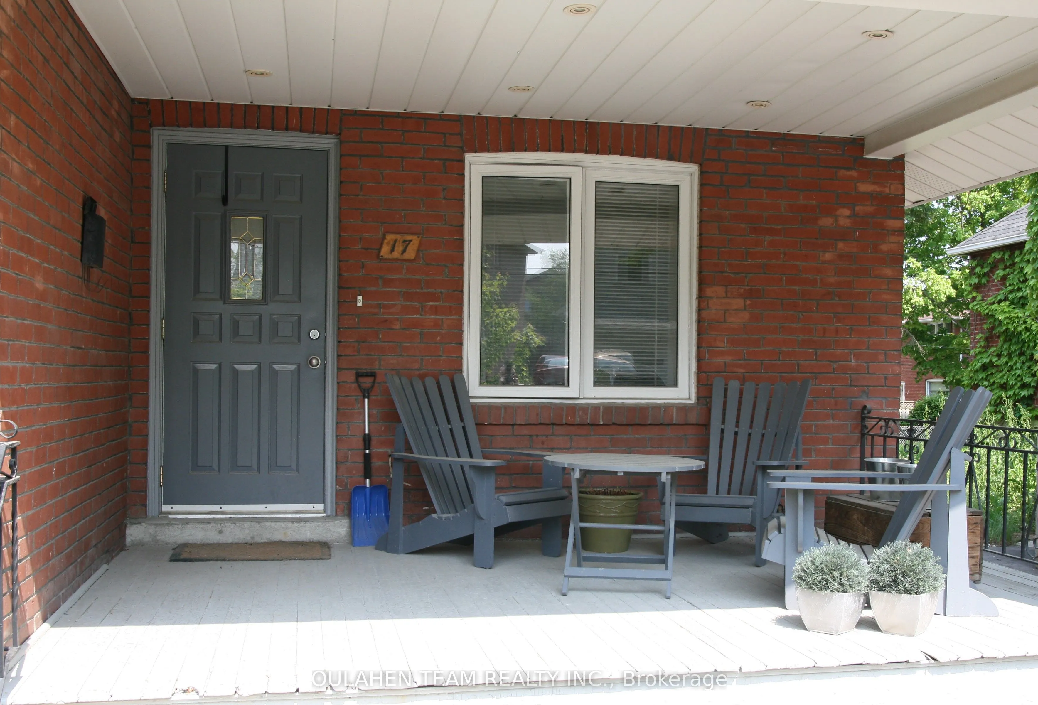 17 Bales Avenue
