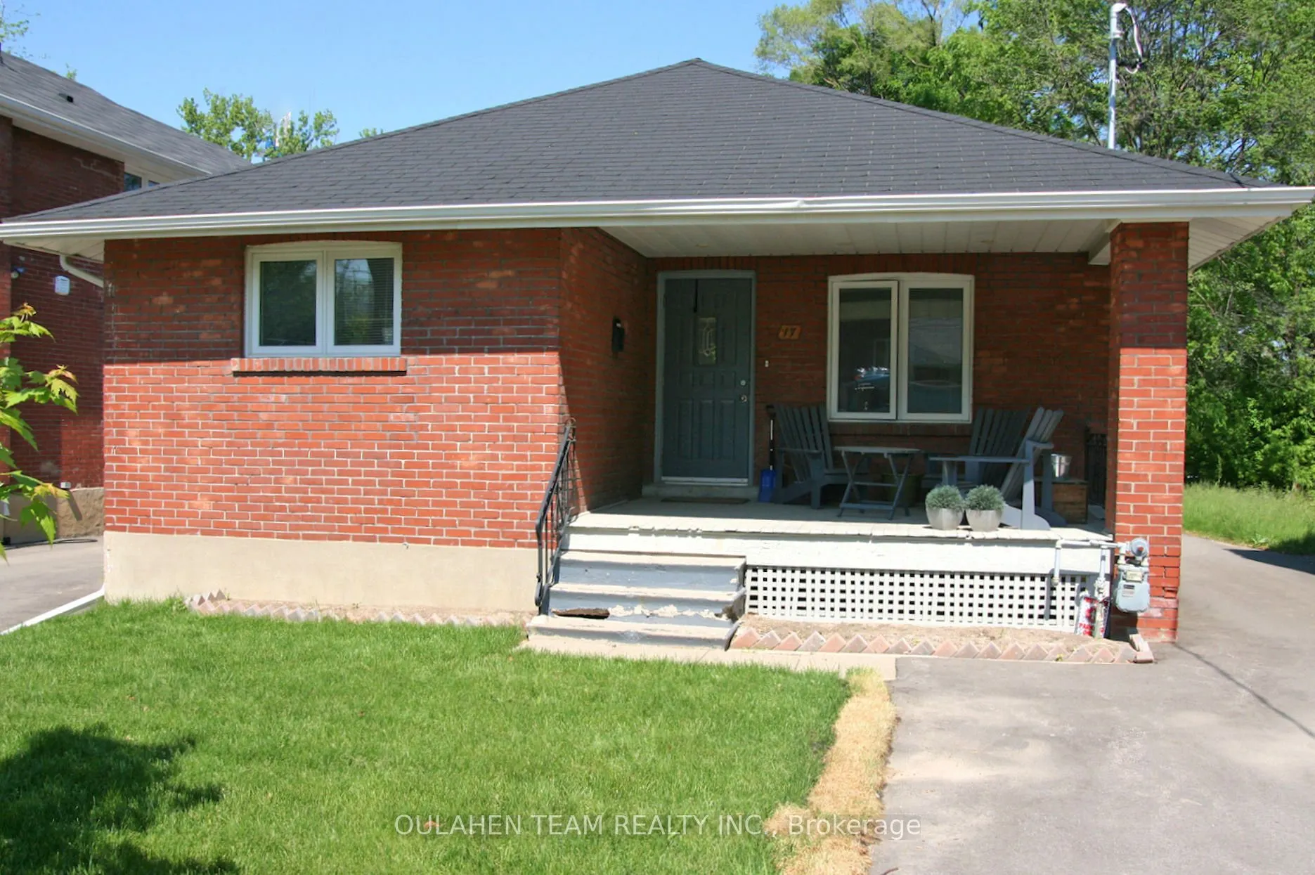17 Bales Avenue