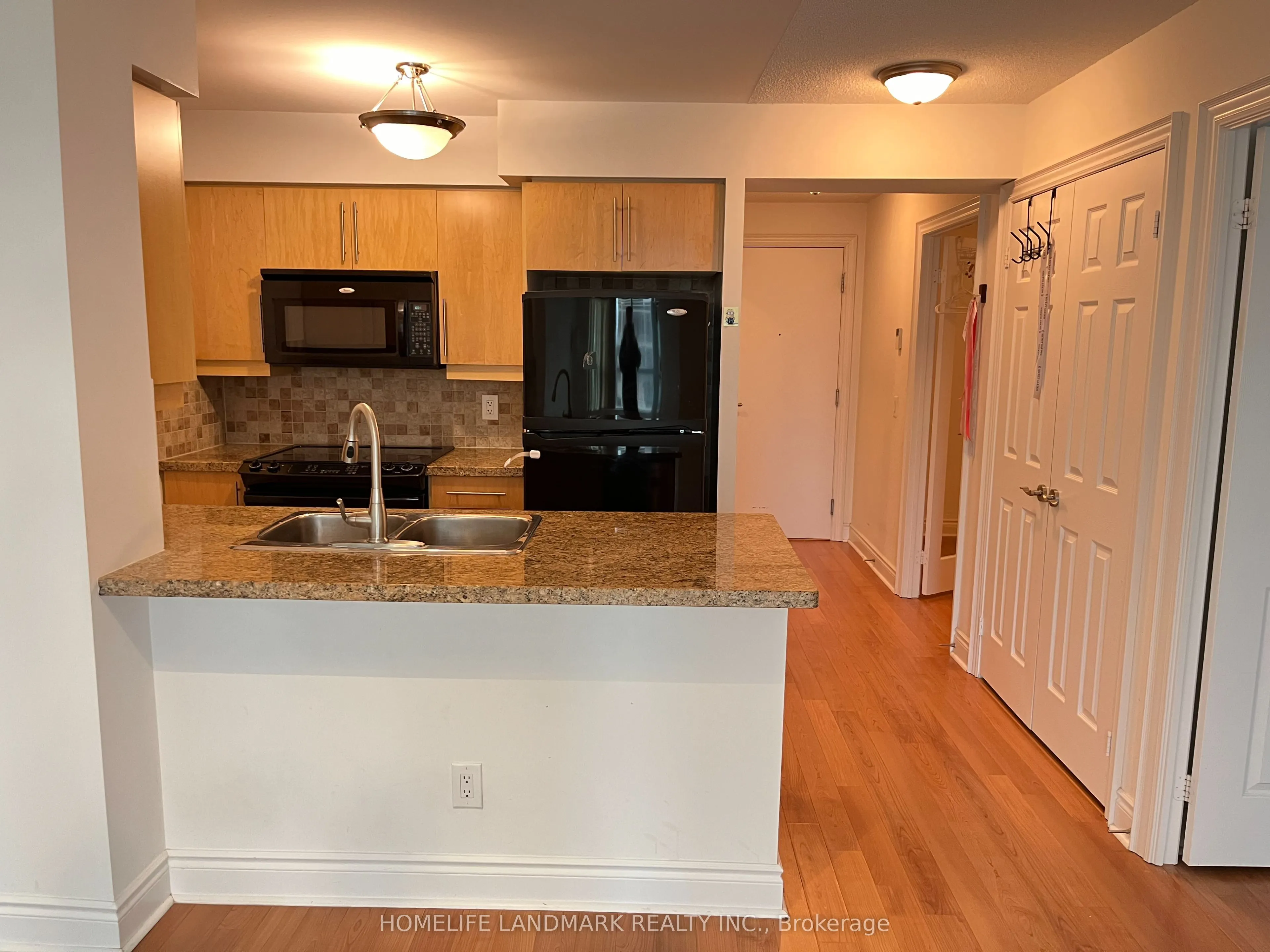 25 Greenview Avenue, #1123