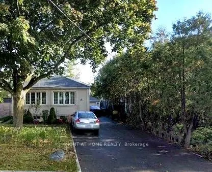 15 Lynnhaven Road, #Main Fl