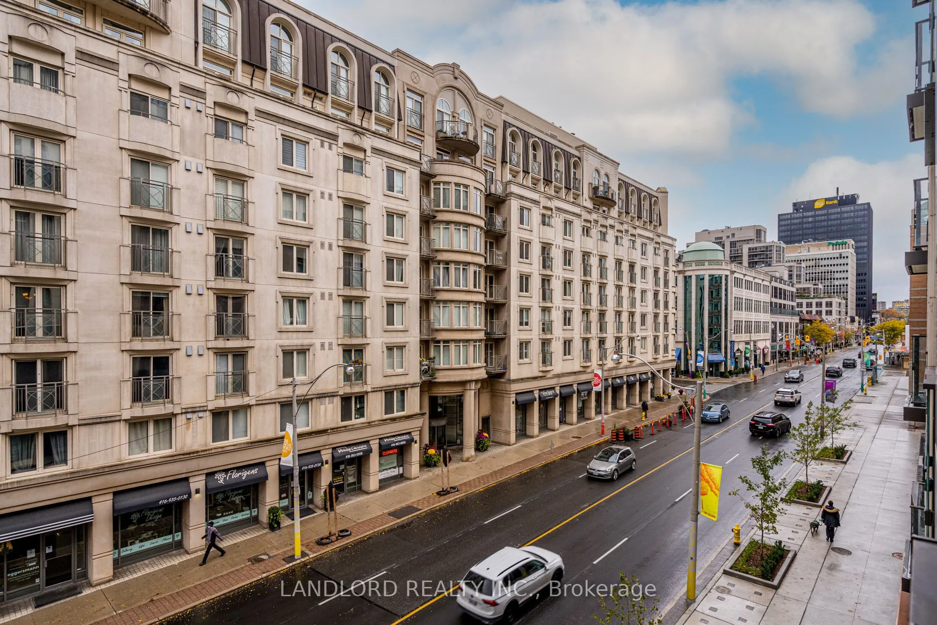 6 Jackes Avenue, #305