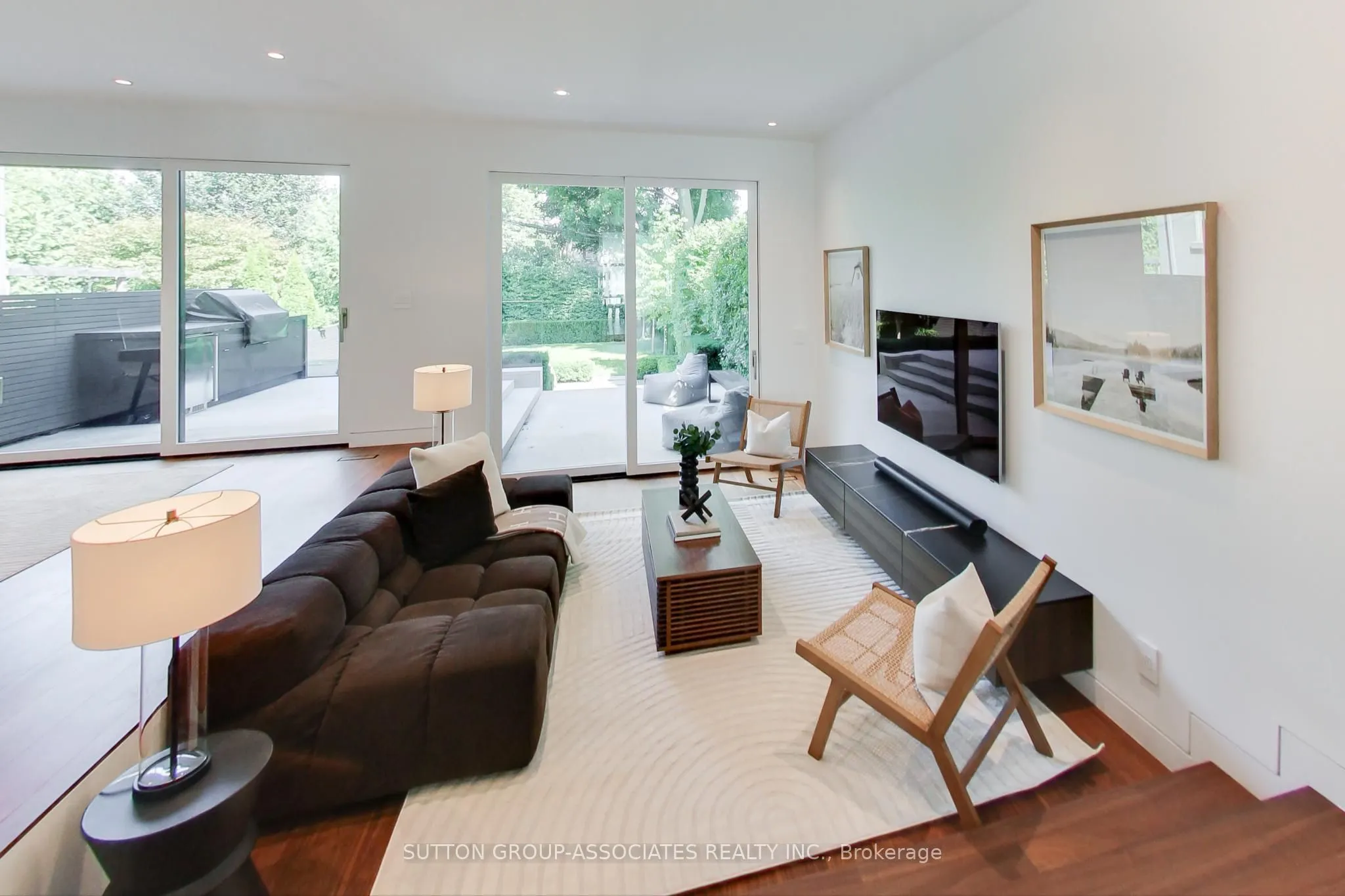83 Pinewood Avenue